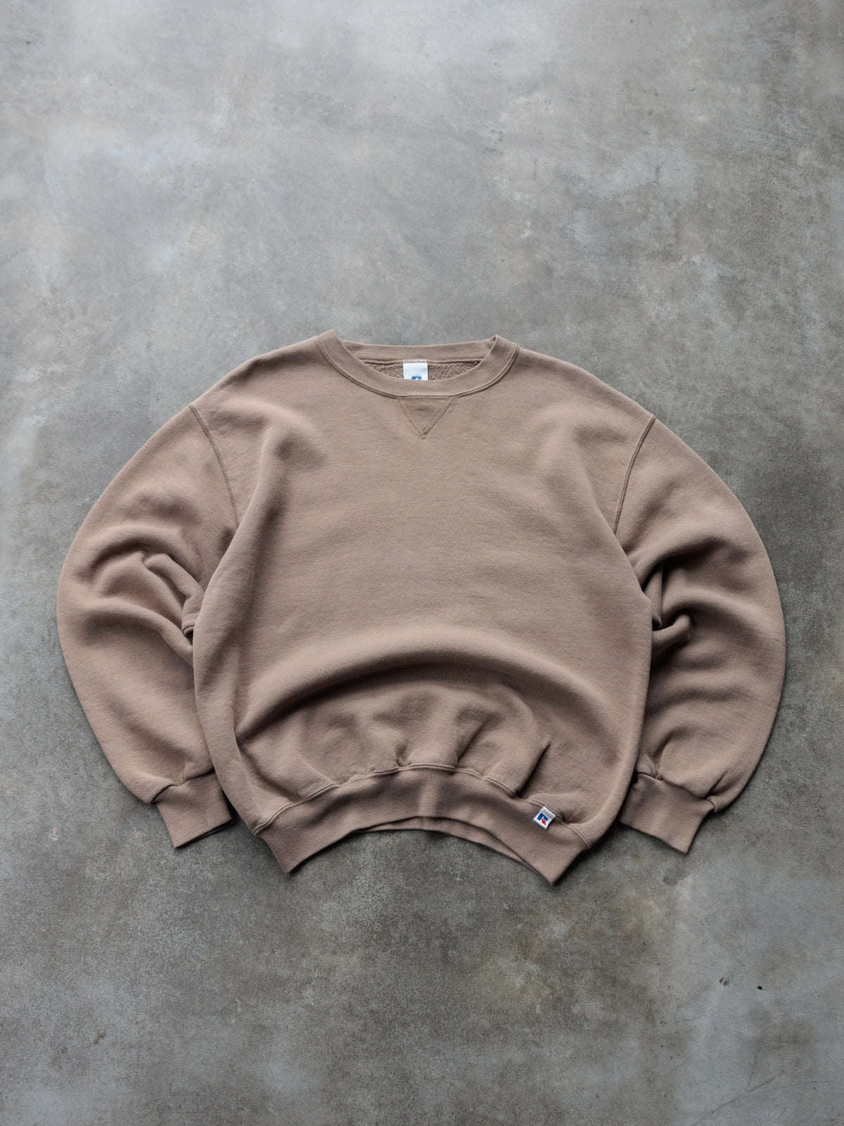 Vintage Brown Russell Athletic Sweatshirt (M)