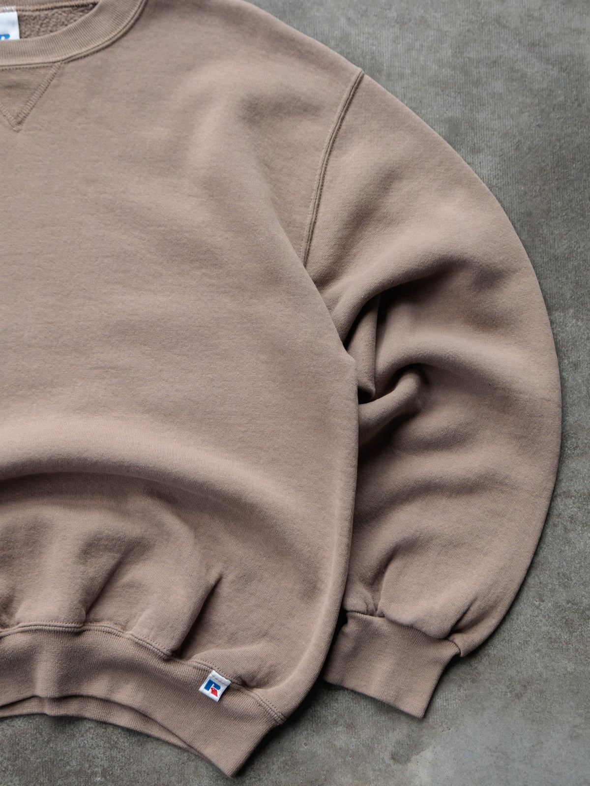 Vintage Brown Russell Athletic Sweatshirt (M)