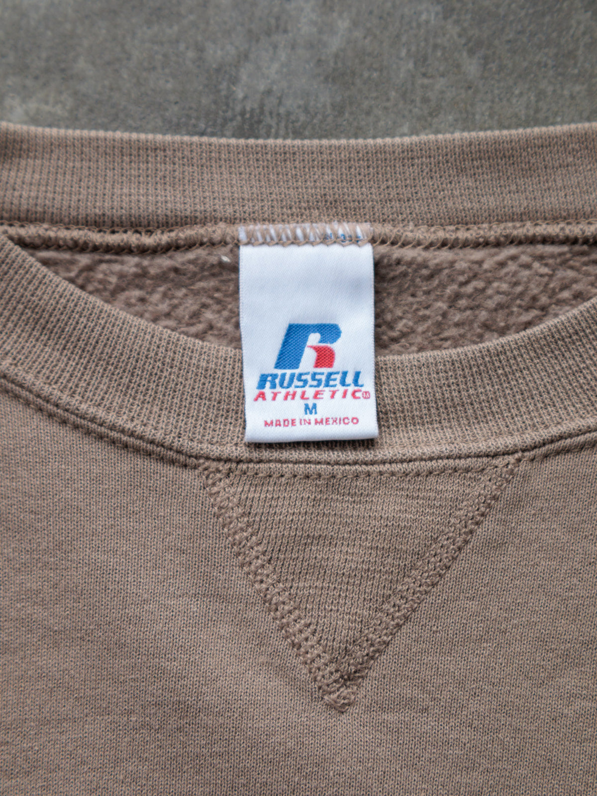 Vintage Brown Russell Athletic Sweatshirt (M)