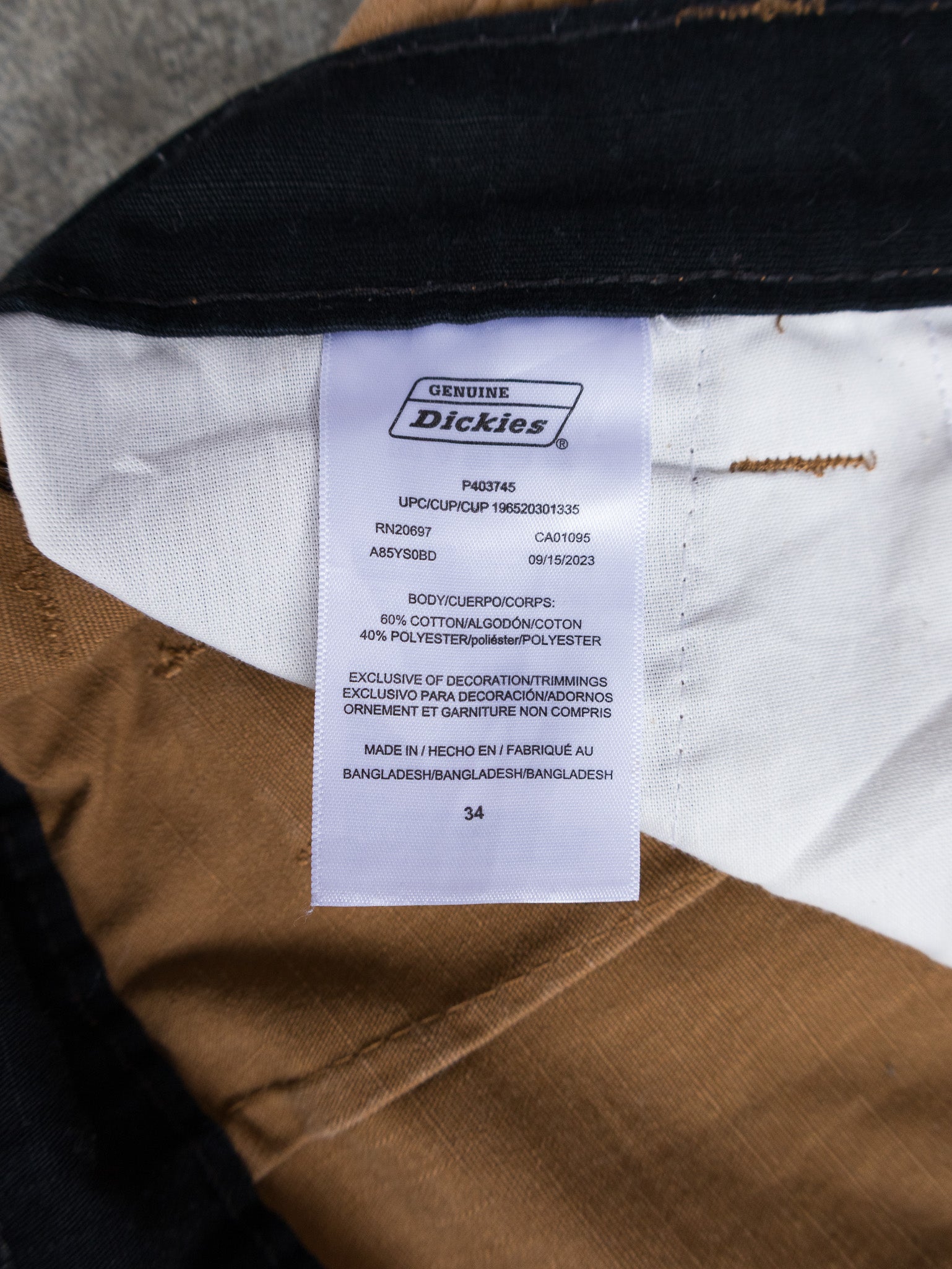 Vintage Brown Dickies Cargo Shorts (W34)