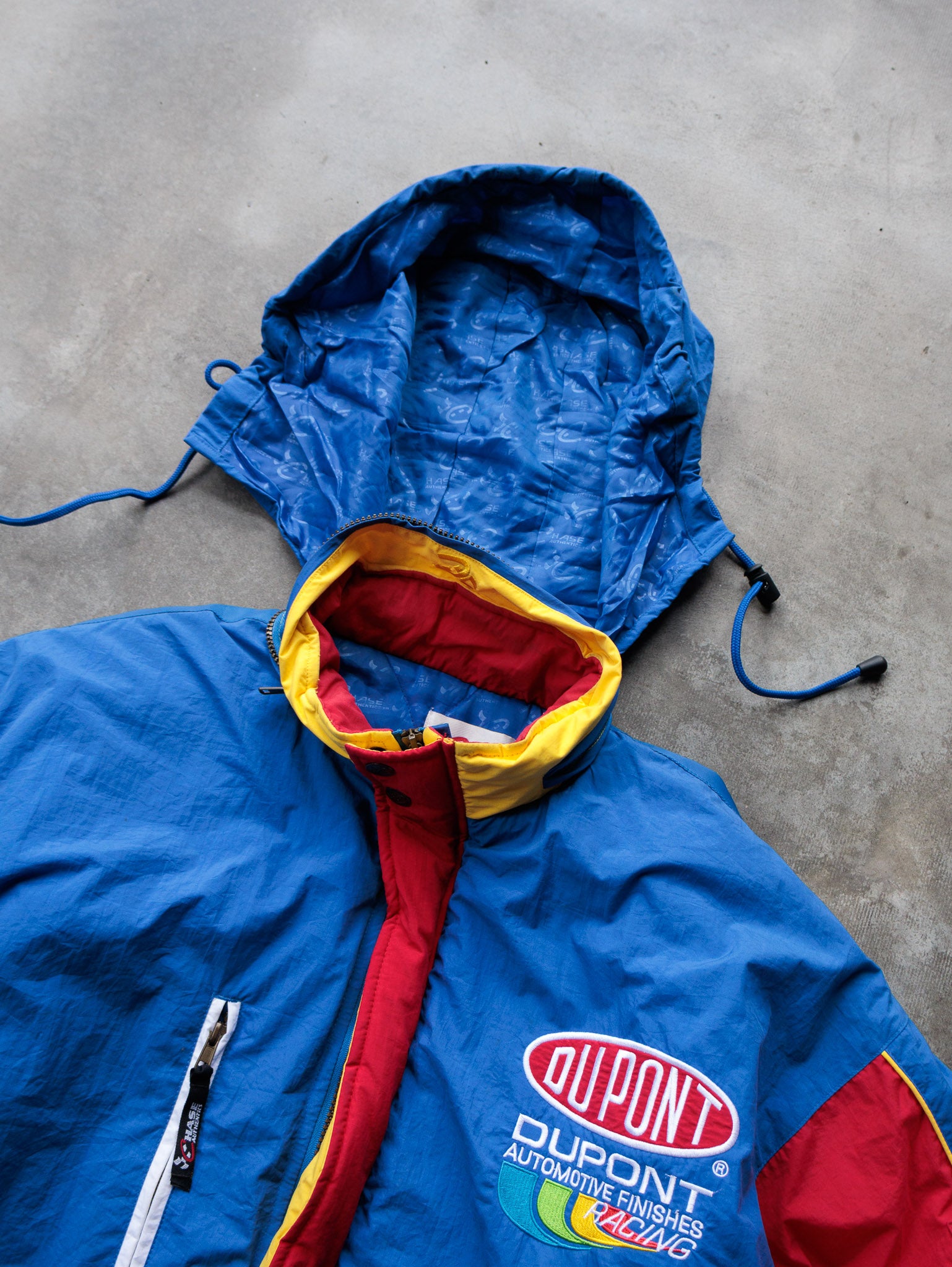 Vintage 00s Chase Authentics DuPont Jeff Gordon NASCAR Racing Jacket (XL)