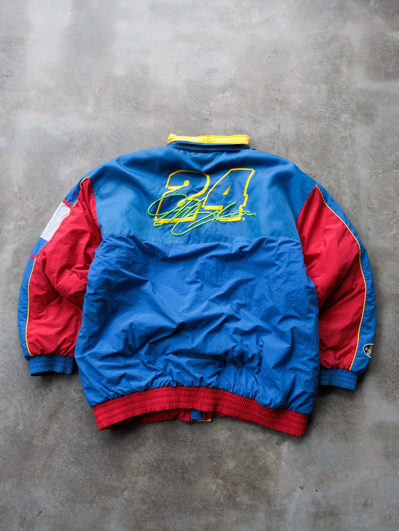 Vintage 00s Chase Authentics DuPont Jeff Gordon NASCAR Racing Jacket (XL)