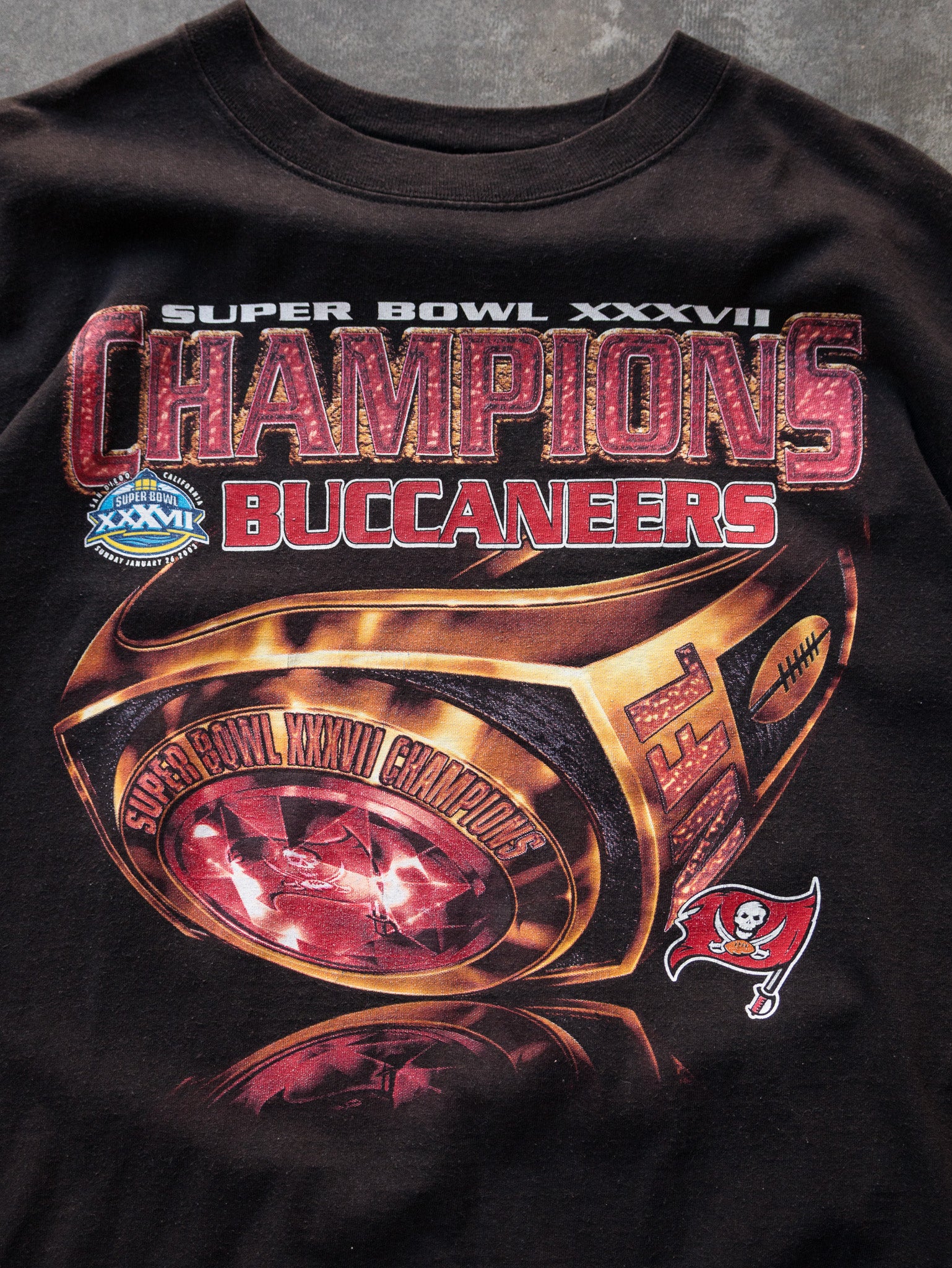 Vintage 2003 Buccaneers Champions Ring Tee (XL)