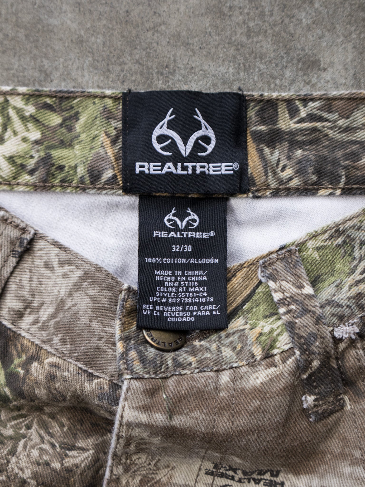 Vintage Realtree Camo Pants (W32)