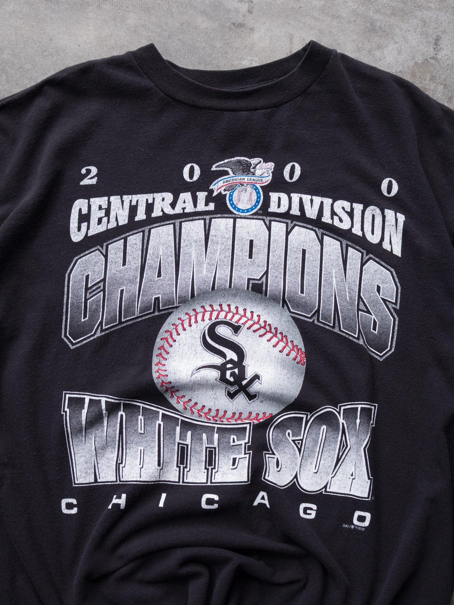 Vintage 2000 Chicago White Sox Central Division Champs Tee (2XL)