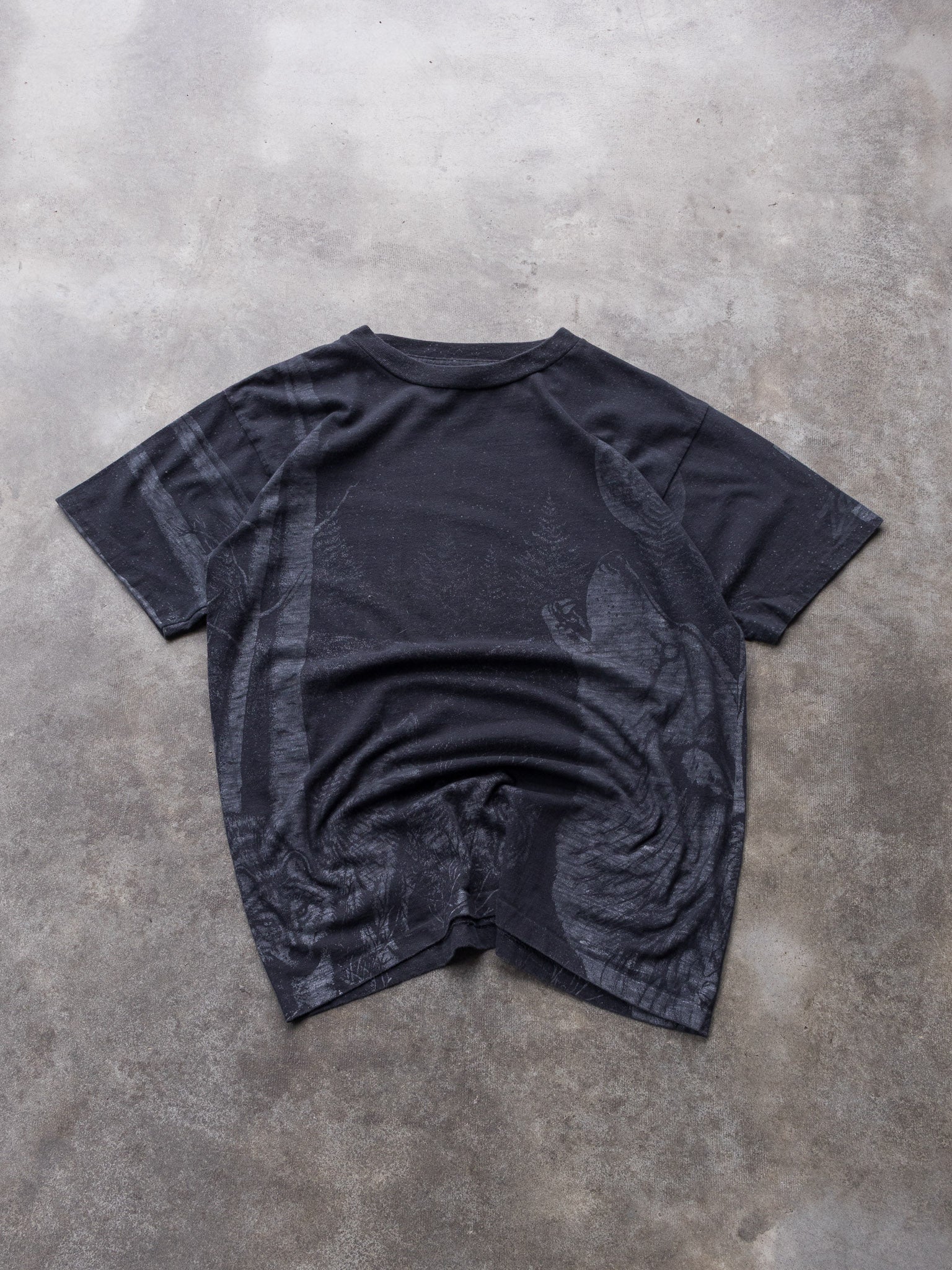 Vintage 90s Grey Wolf All Over Print Tee (L)