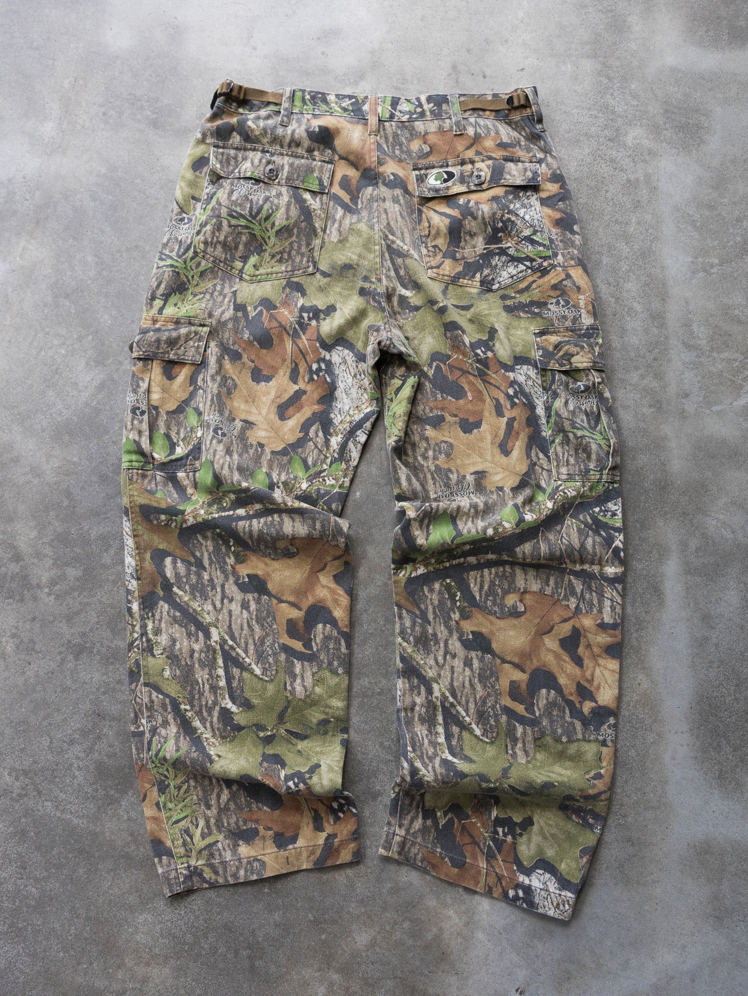 Vintage Mossy Oak Camo Cargo Pants (M)