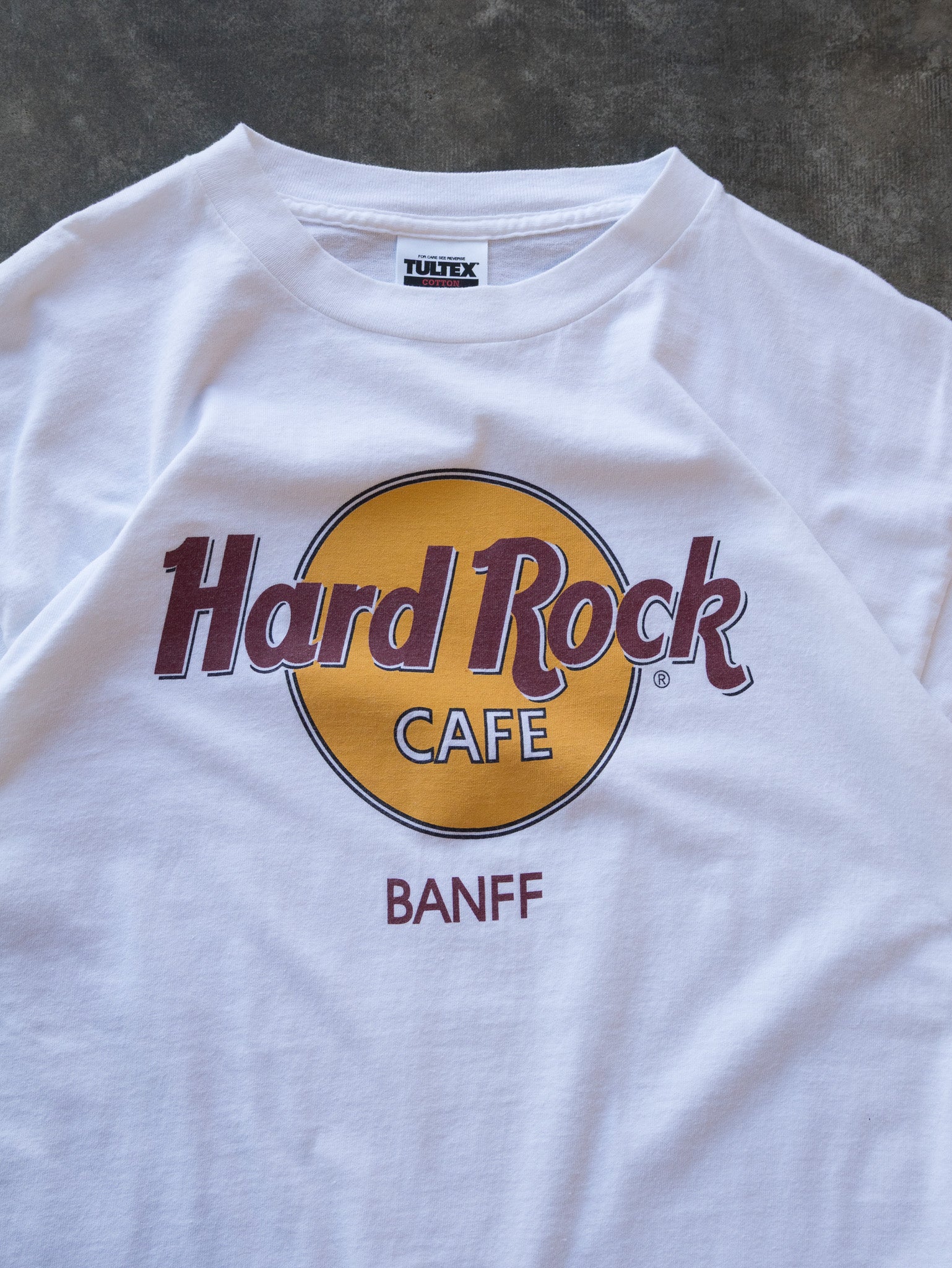 Vintage White Hard Rock Cafe Banff Tee (L)