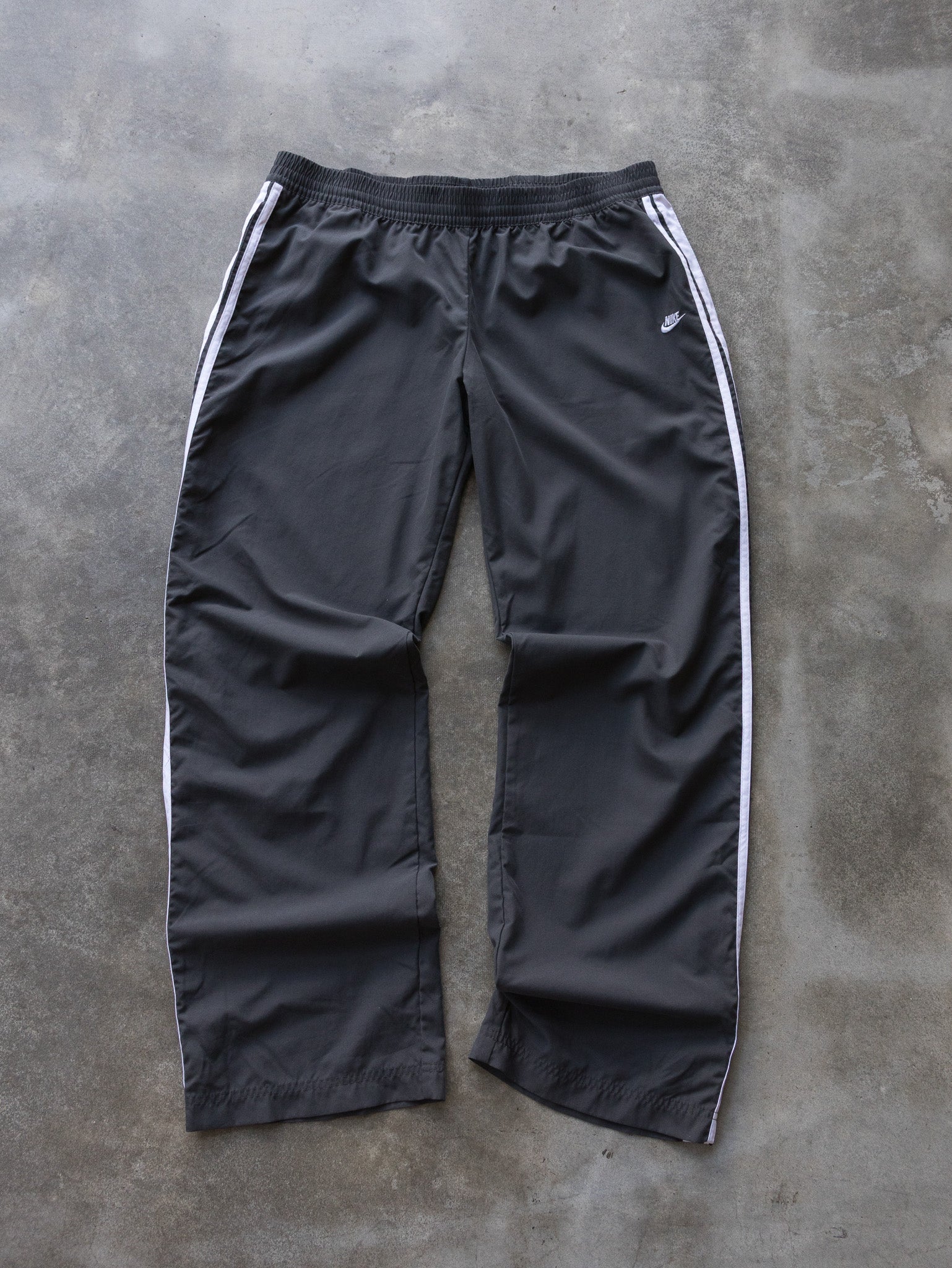 Vintage Grey Nike Track Pants (Women's XL)