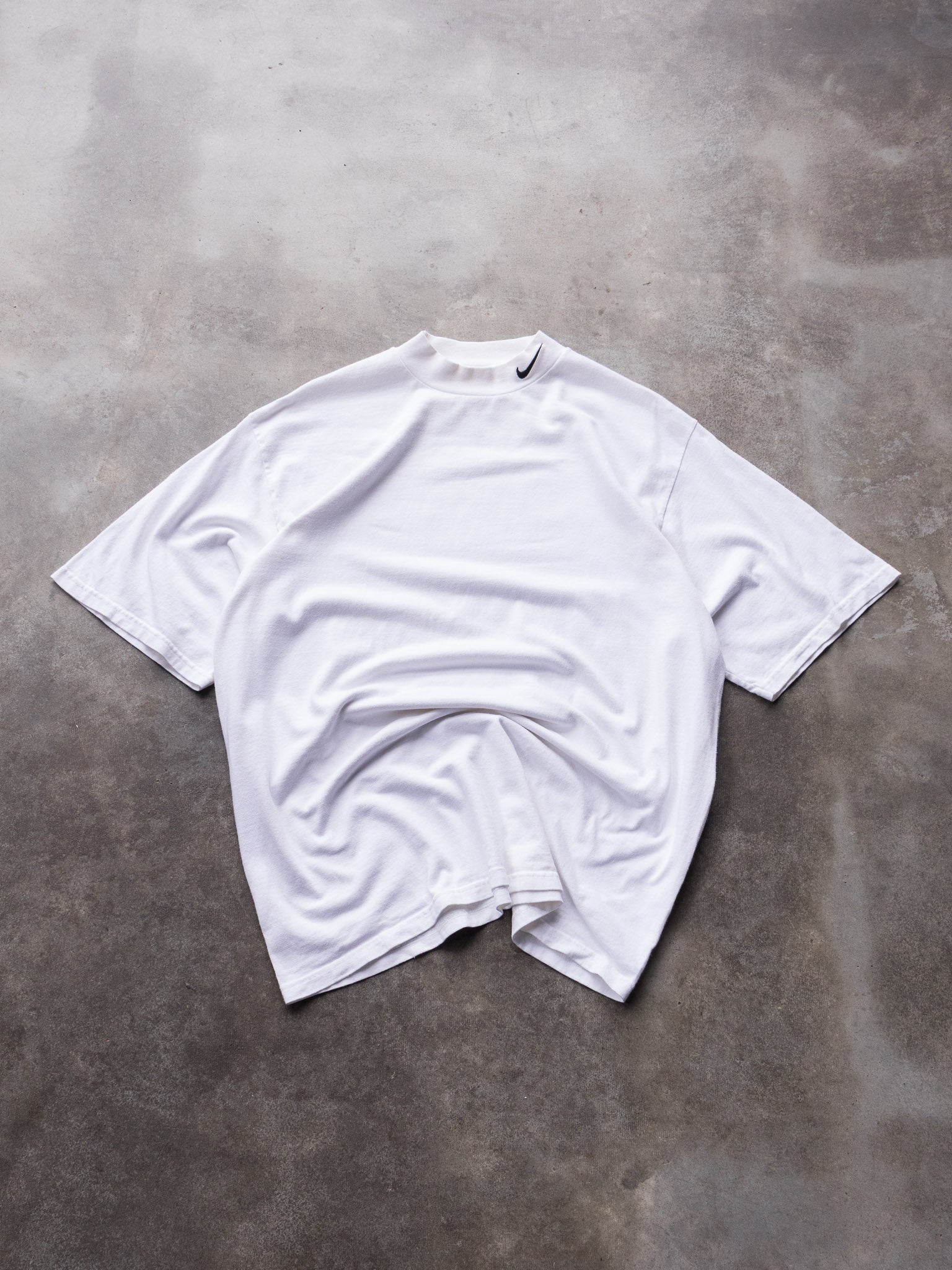 Vintage 90s White Nike Swoosh Mock Neck Tee (XL)