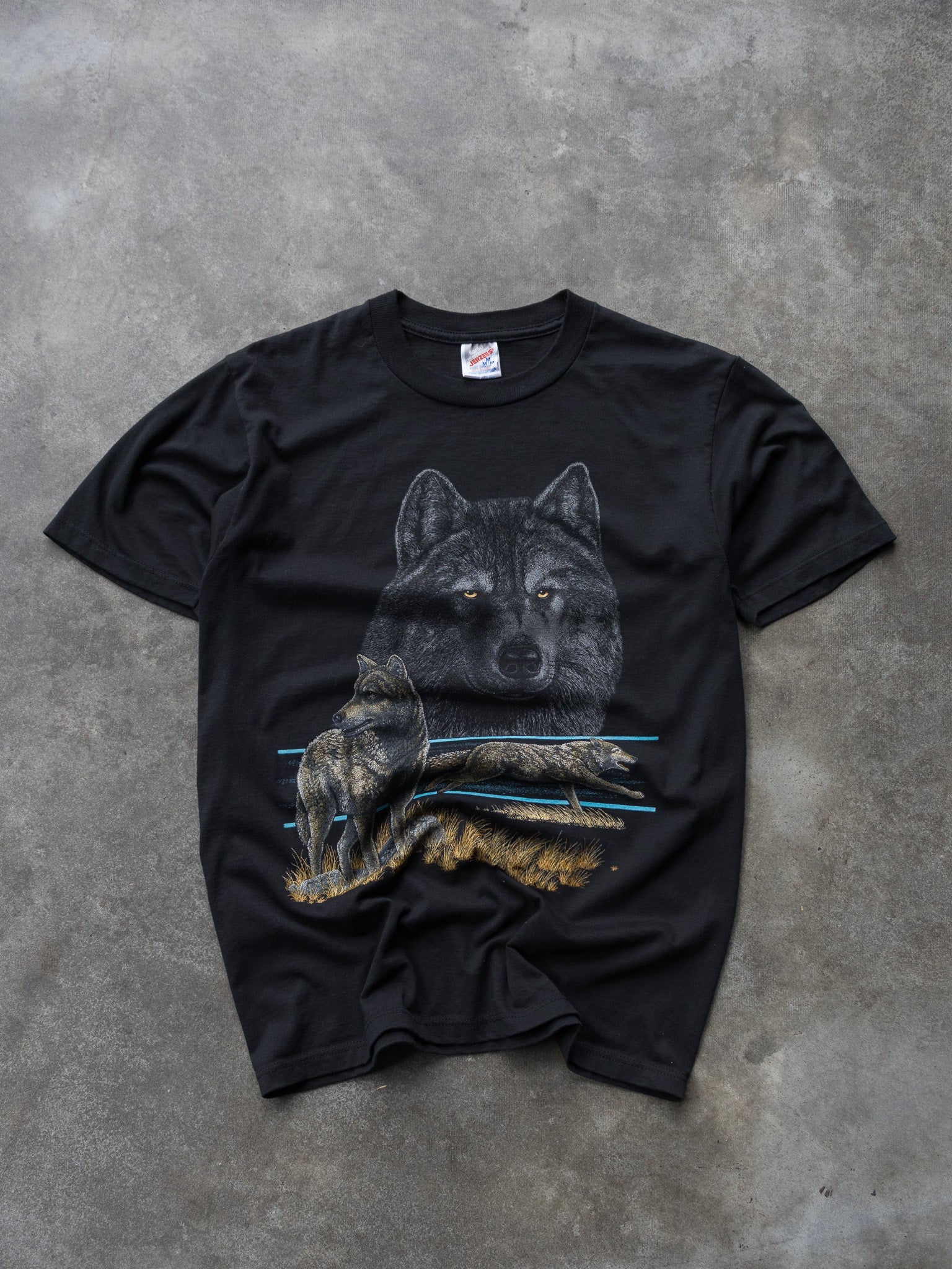 Vintage 90s Black Wolf Wildlife Tee (M)