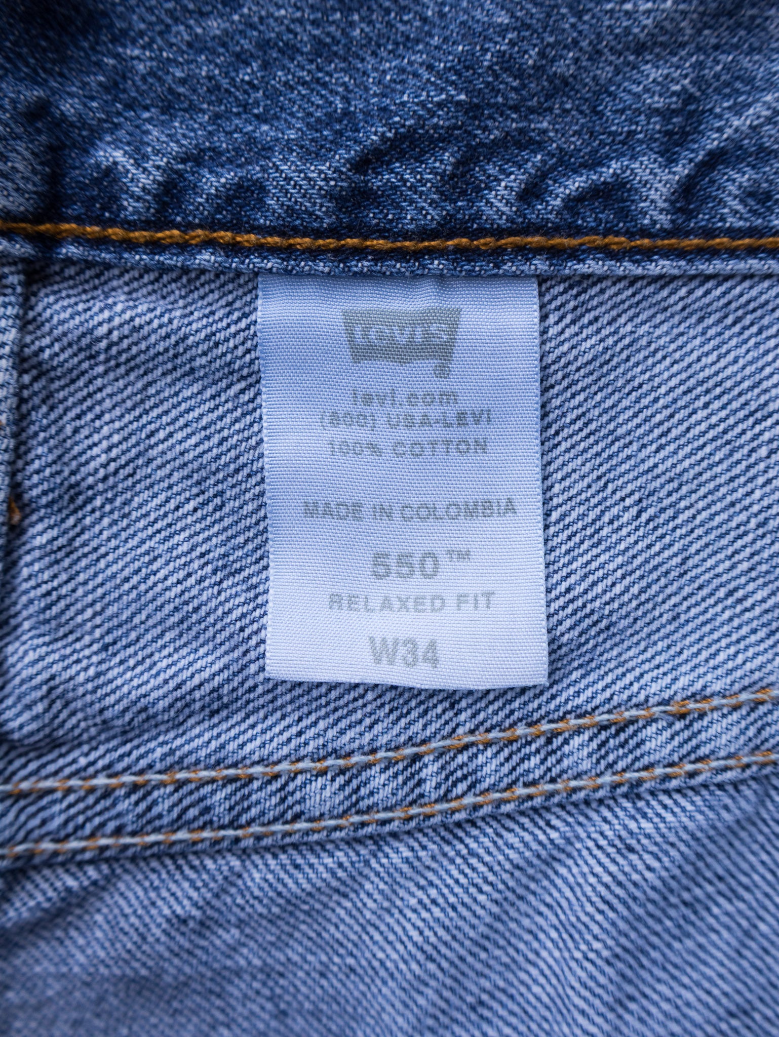 Vintage Blue Levi's 550 Denim Shorts (W34)