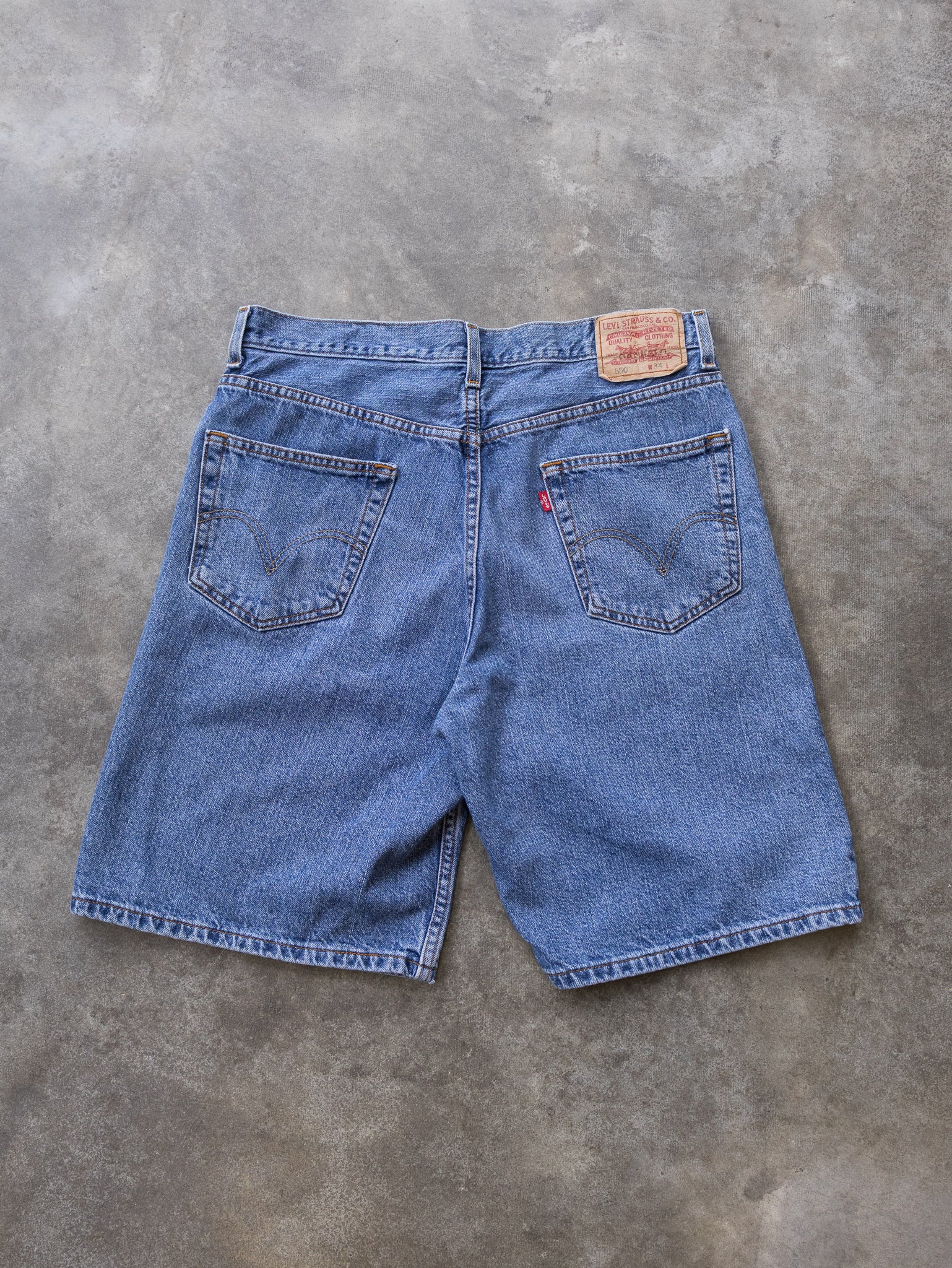 Vintage Blue Levi's 550 Denim Shorts (W34)