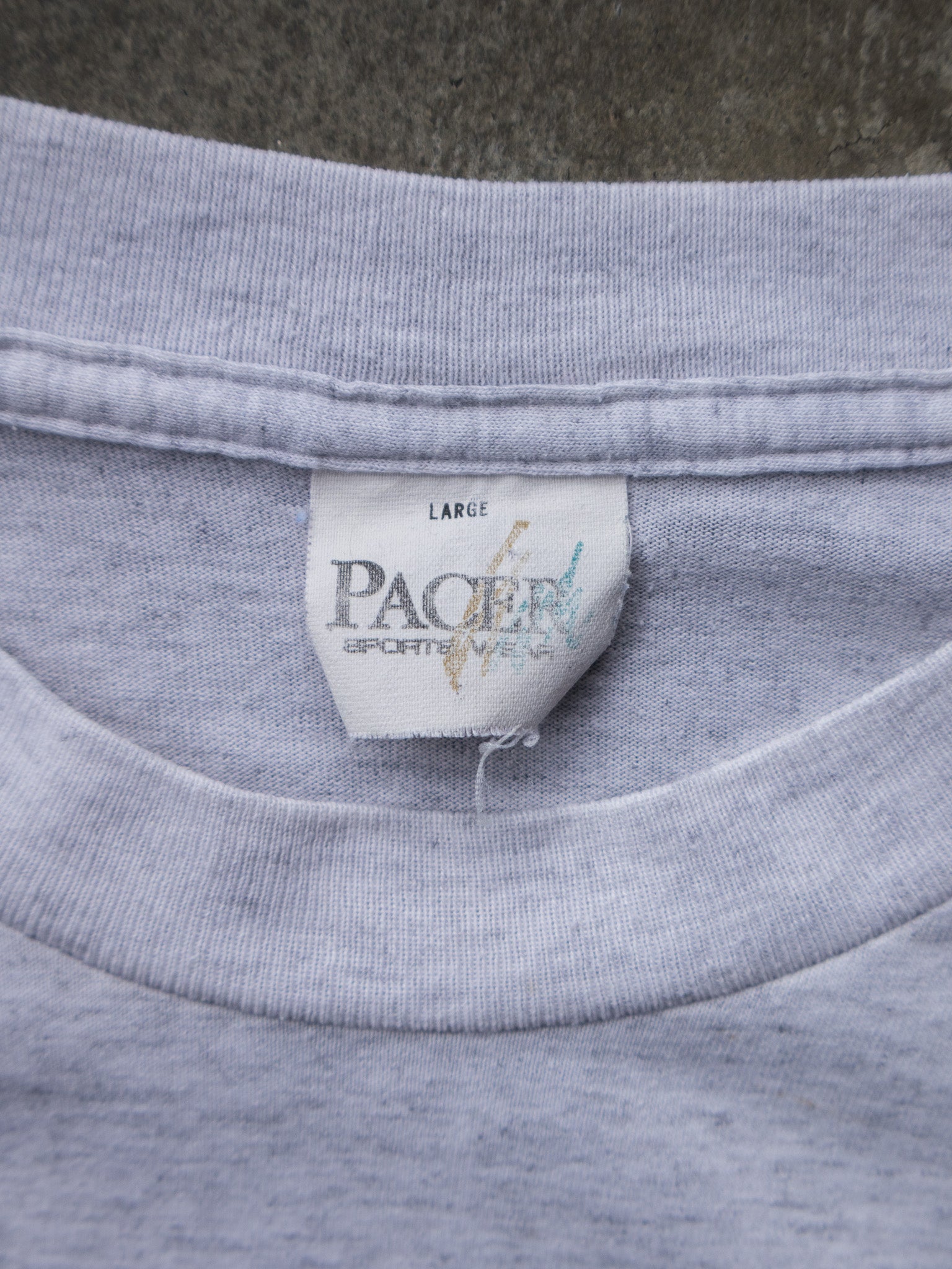 Vintage 90s Grey Iguana Honduras Graphic Tee (L)