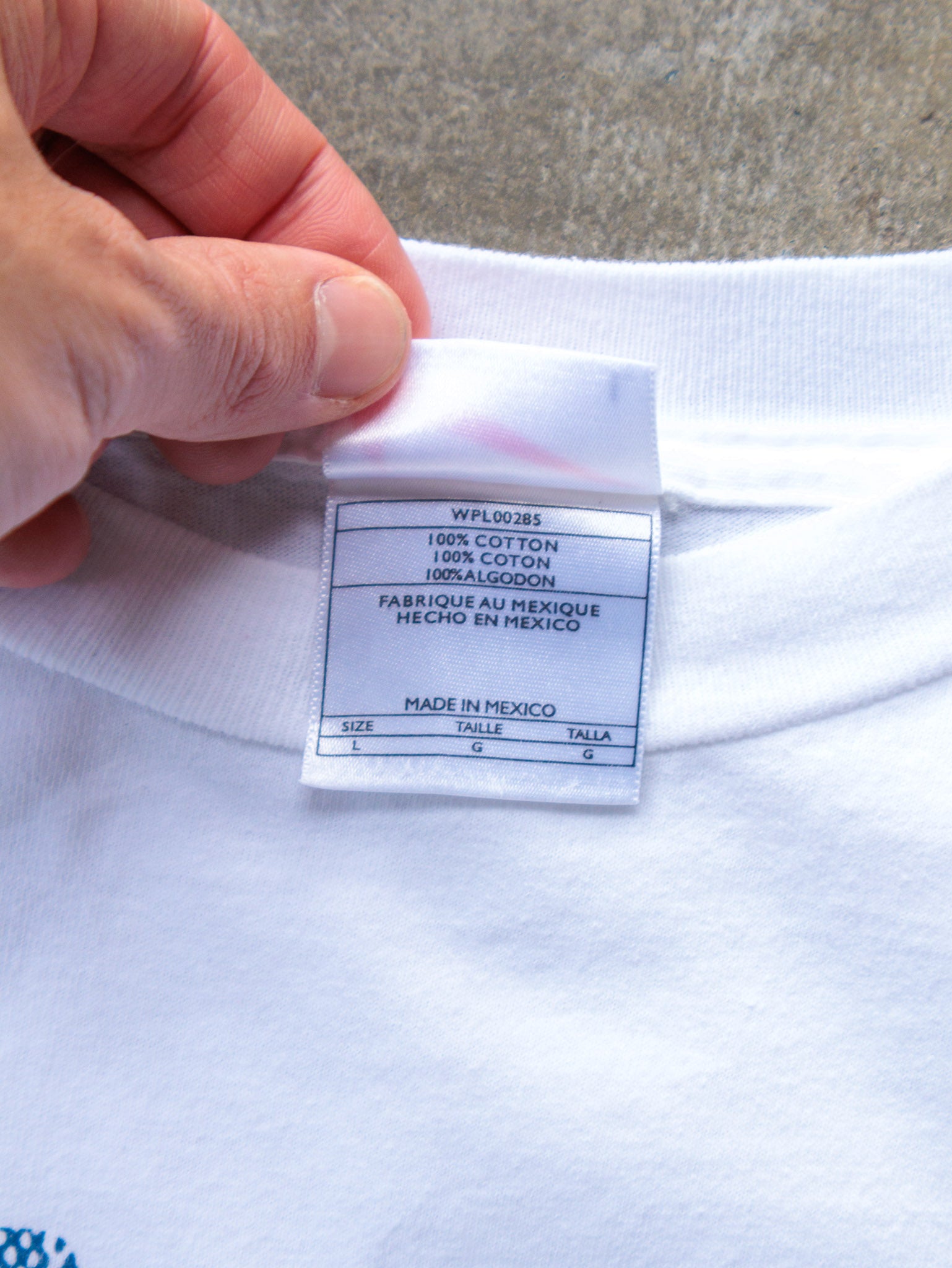 Vintage 00s White Nike Graphic Tee (L)