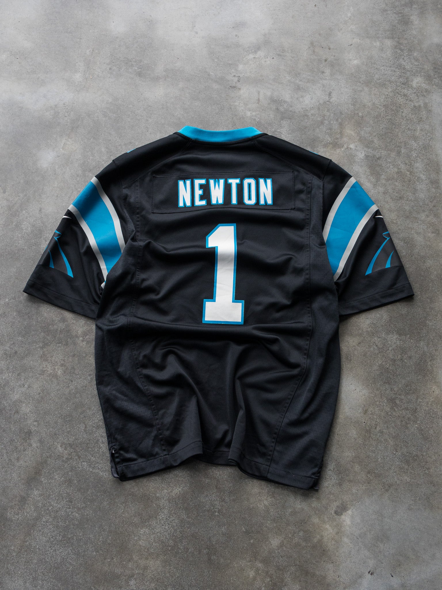 Vintage Nike Carolina Panthers NFL Jersey (L)