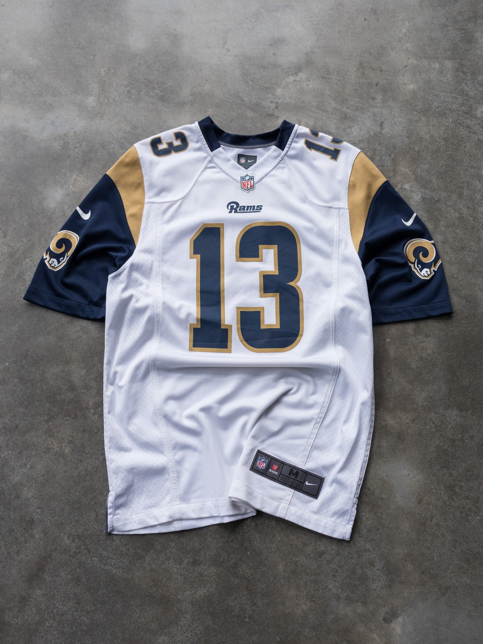 Vintage Nike St. Louis Rams NFL Jersey (M)