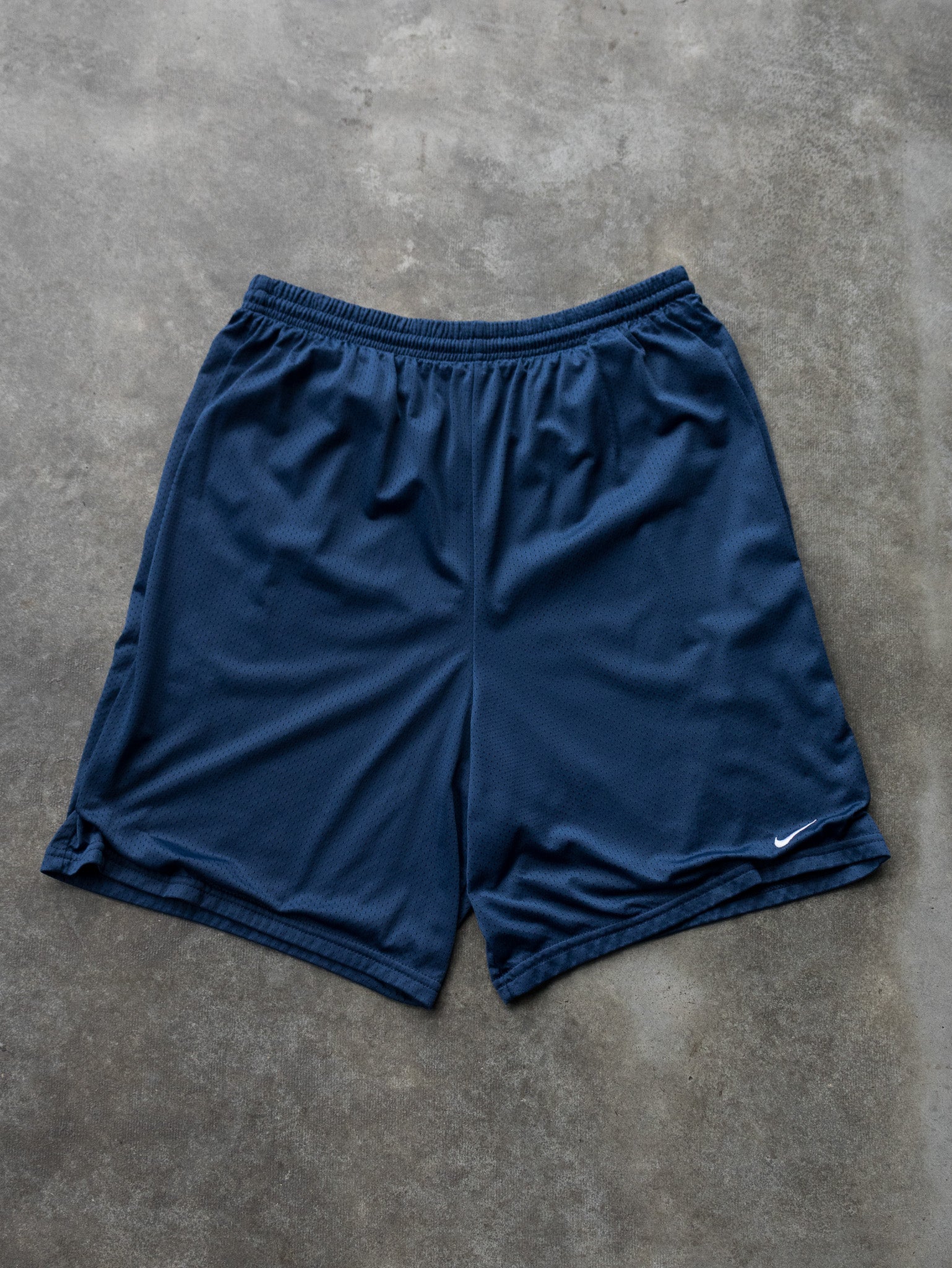 Vintage Navy Nike Mesh Shorts (S)