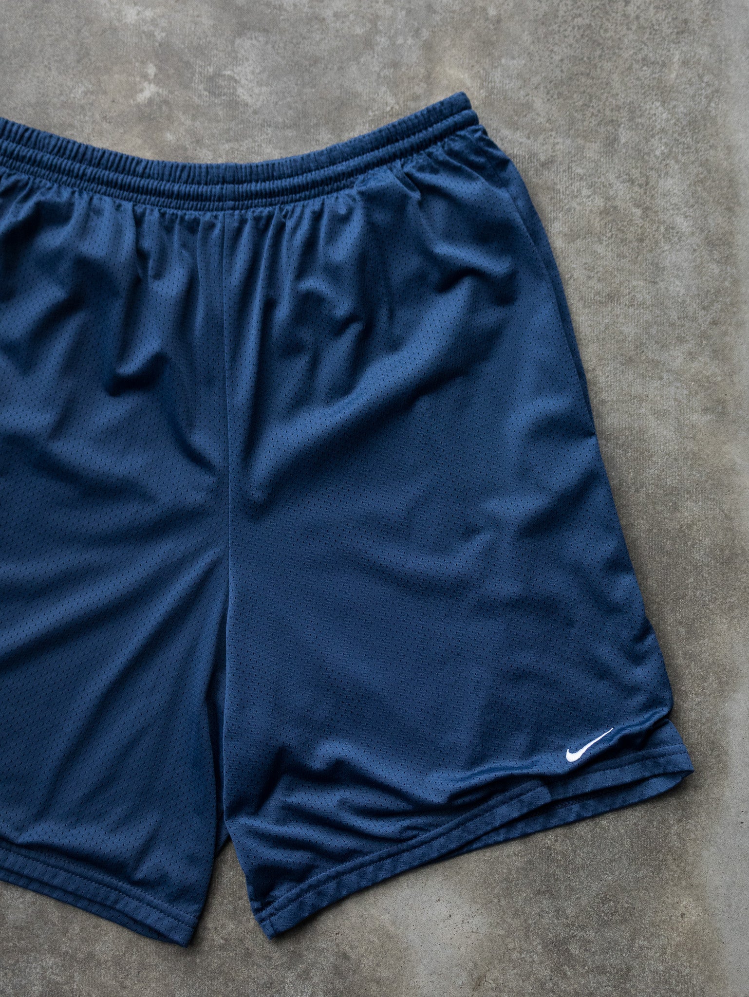 Vintage Navy Nike Mesh Shorts (S)