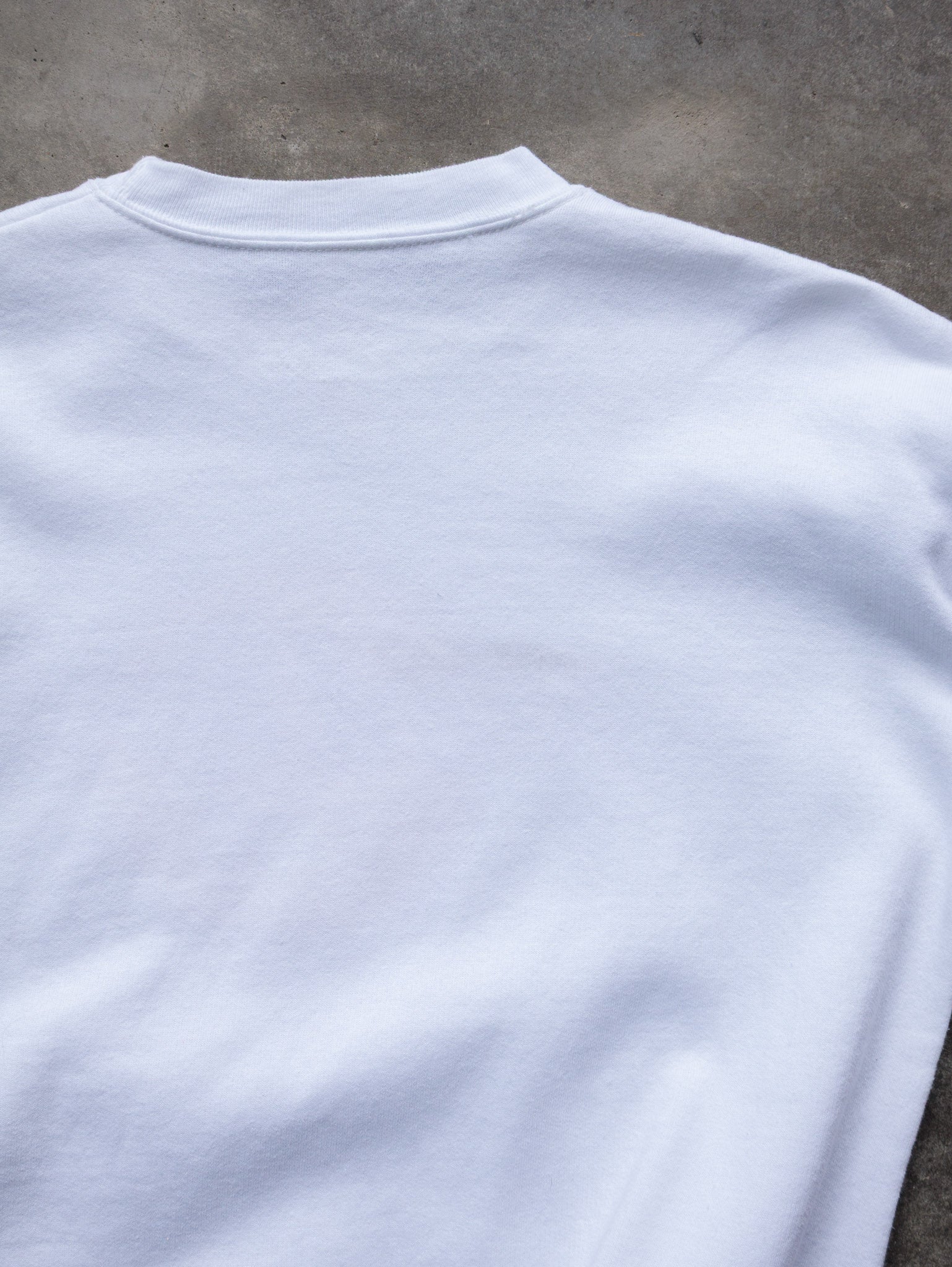 Vintage 90s White Hard Rock Cafe Vancouver Sweatshirt (M)