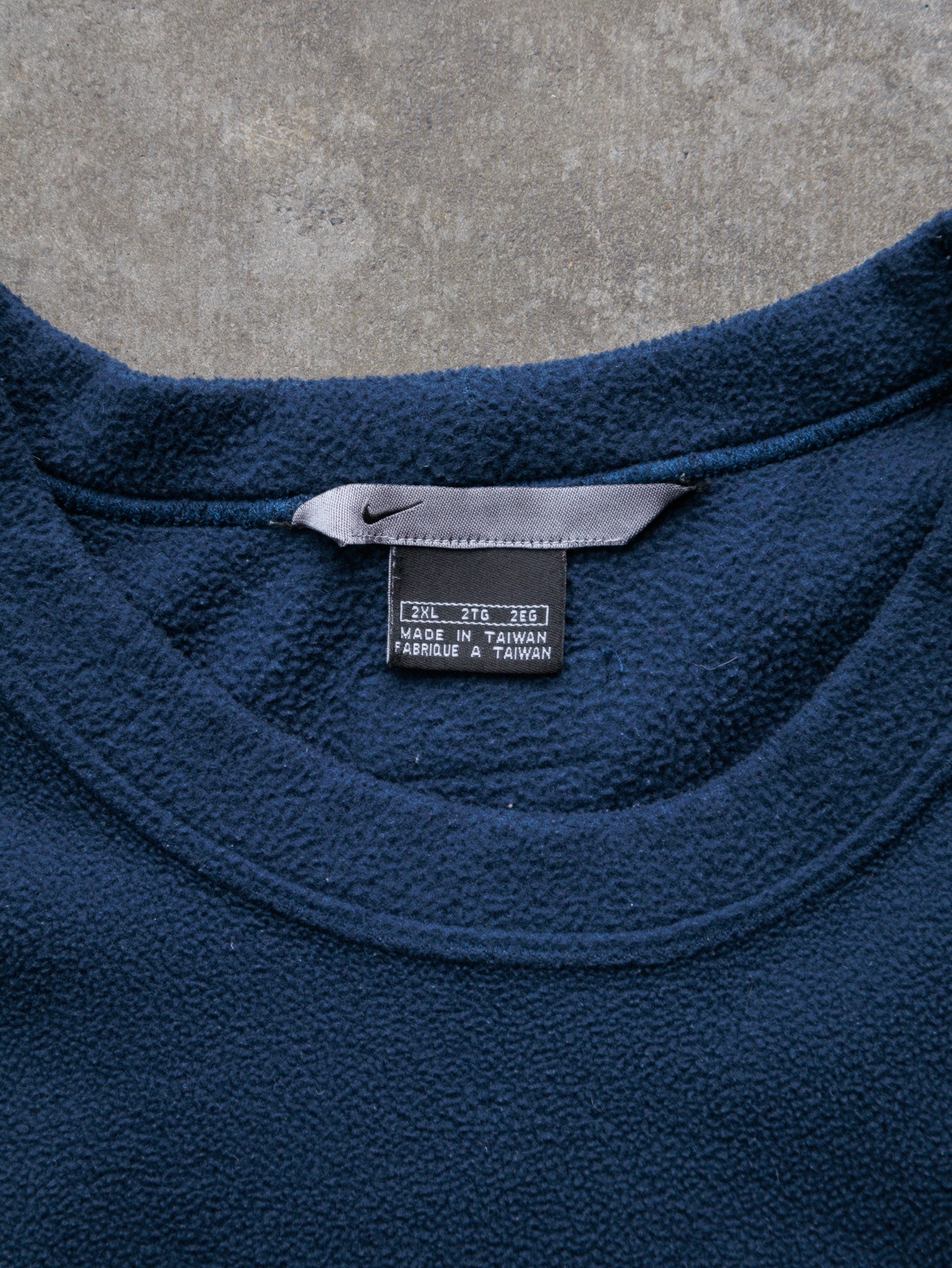Vintage 00s Navy Nike Fleece Sweatshirt (2XL)