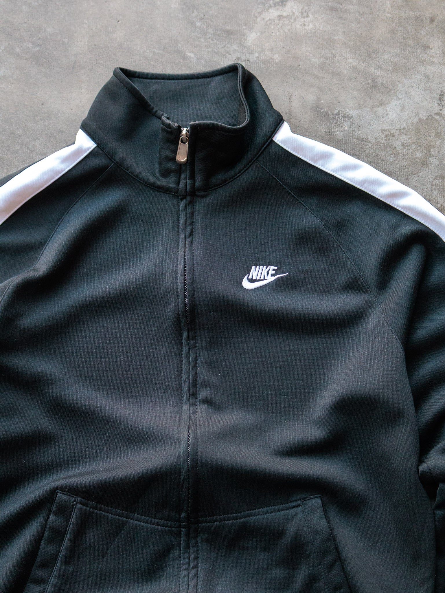 Vintage 00s Black Nike Track Jacket (L)