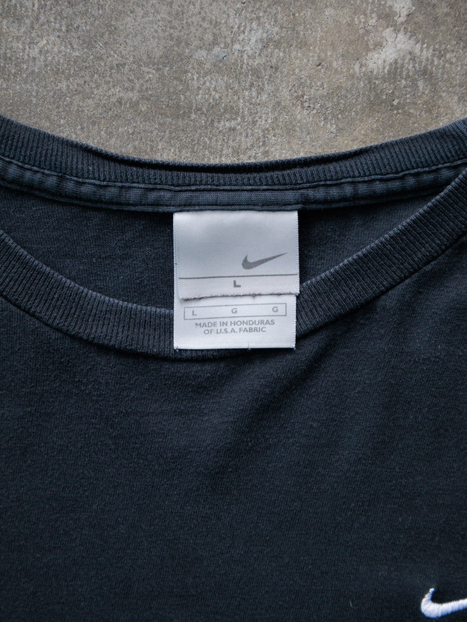 Vintage 00s Faded Black Nike Swoosh Tee (L)