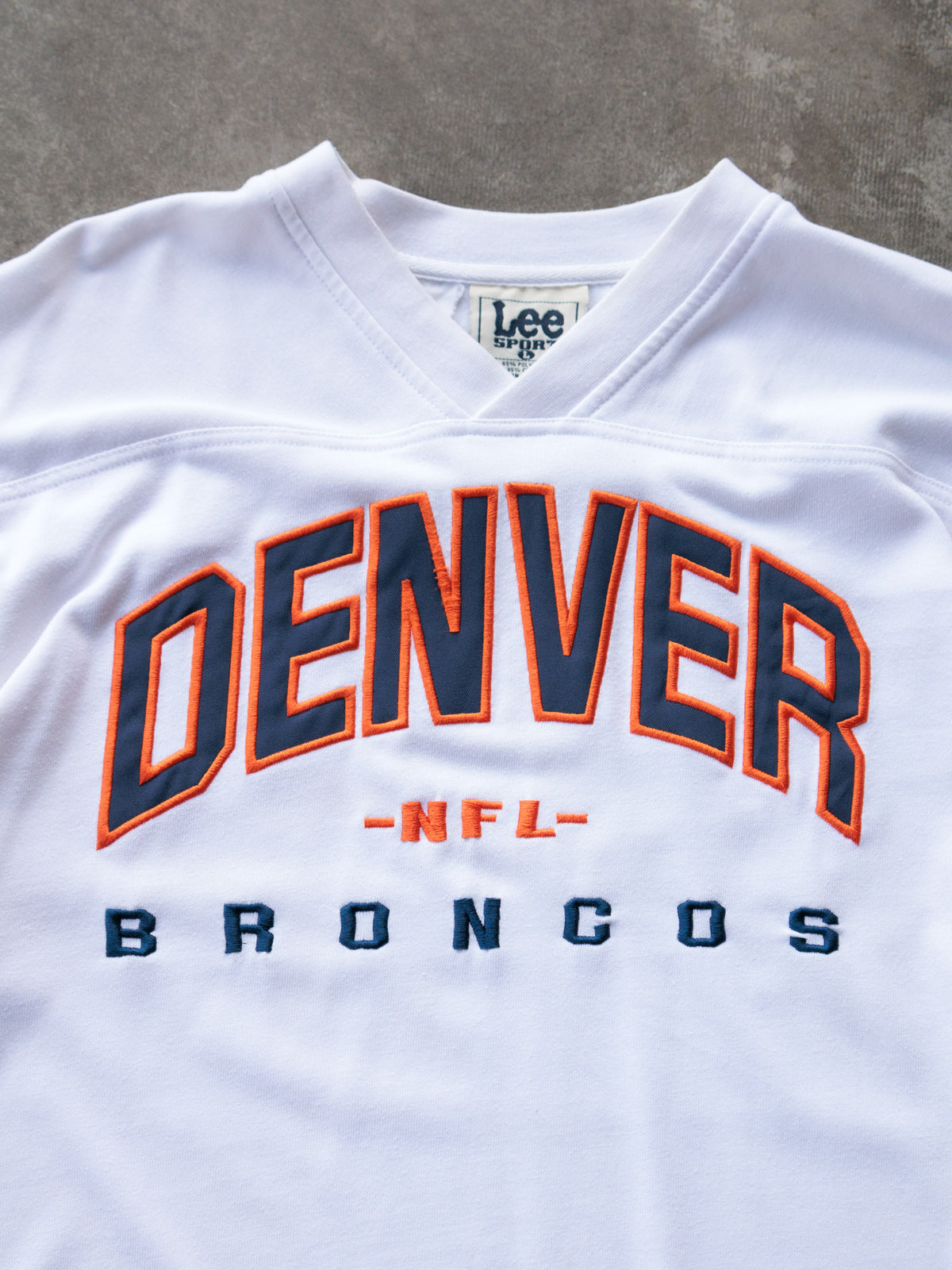 Vintage 90s White Lee Sport Denver Broncos Long Sleeve Tee (L)