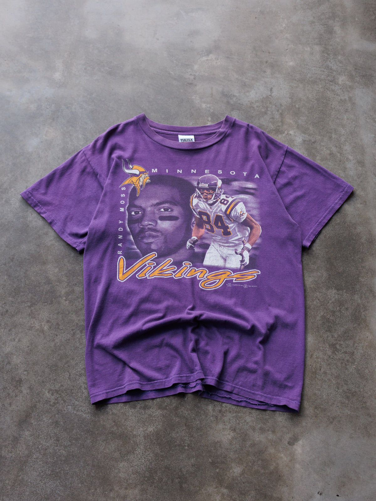 Vintage 1999 Purple Minnesota Vikings Randy Moss Tee (L)