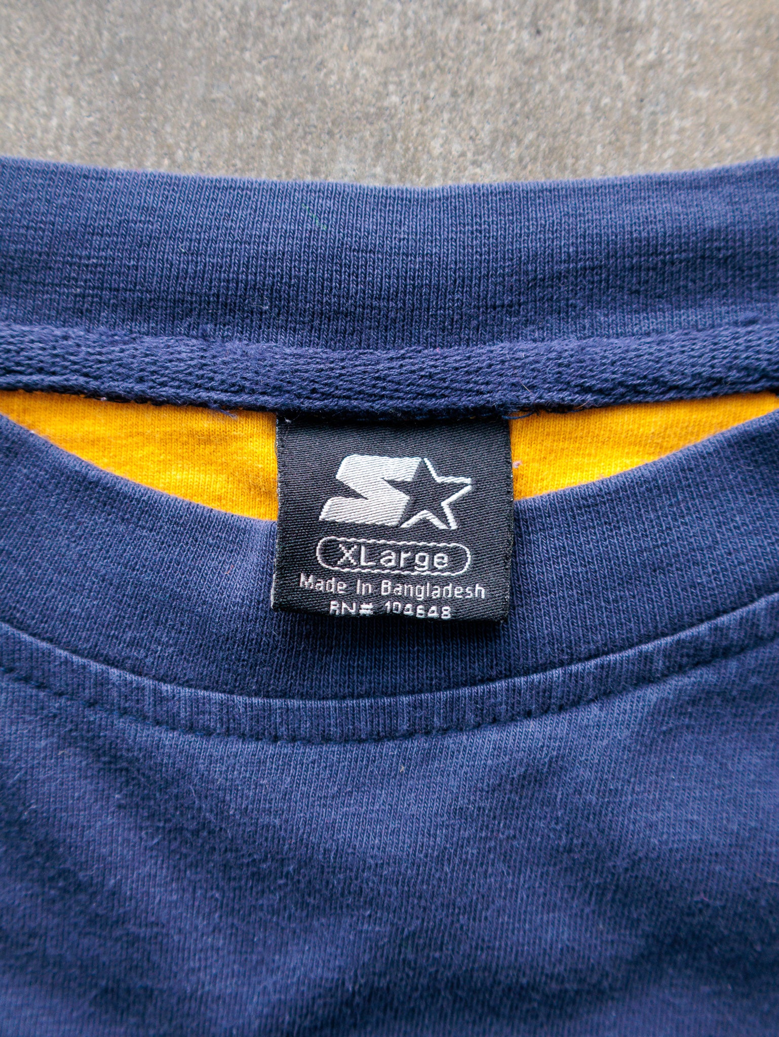 Vintage 00s Navy Starter Michigan Just Does It Better Tee (XL)