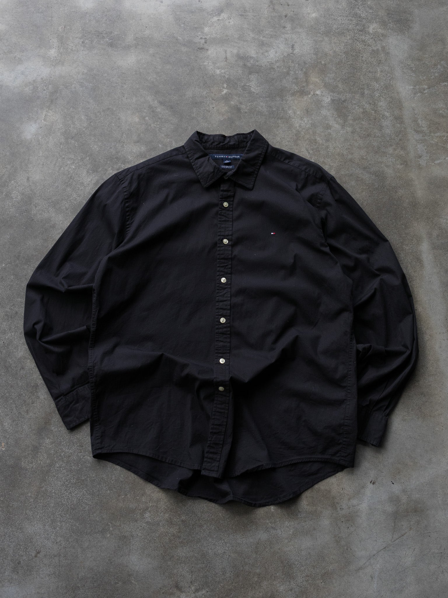 Vintage Black Tommy Hilfiger Shirt (XL)