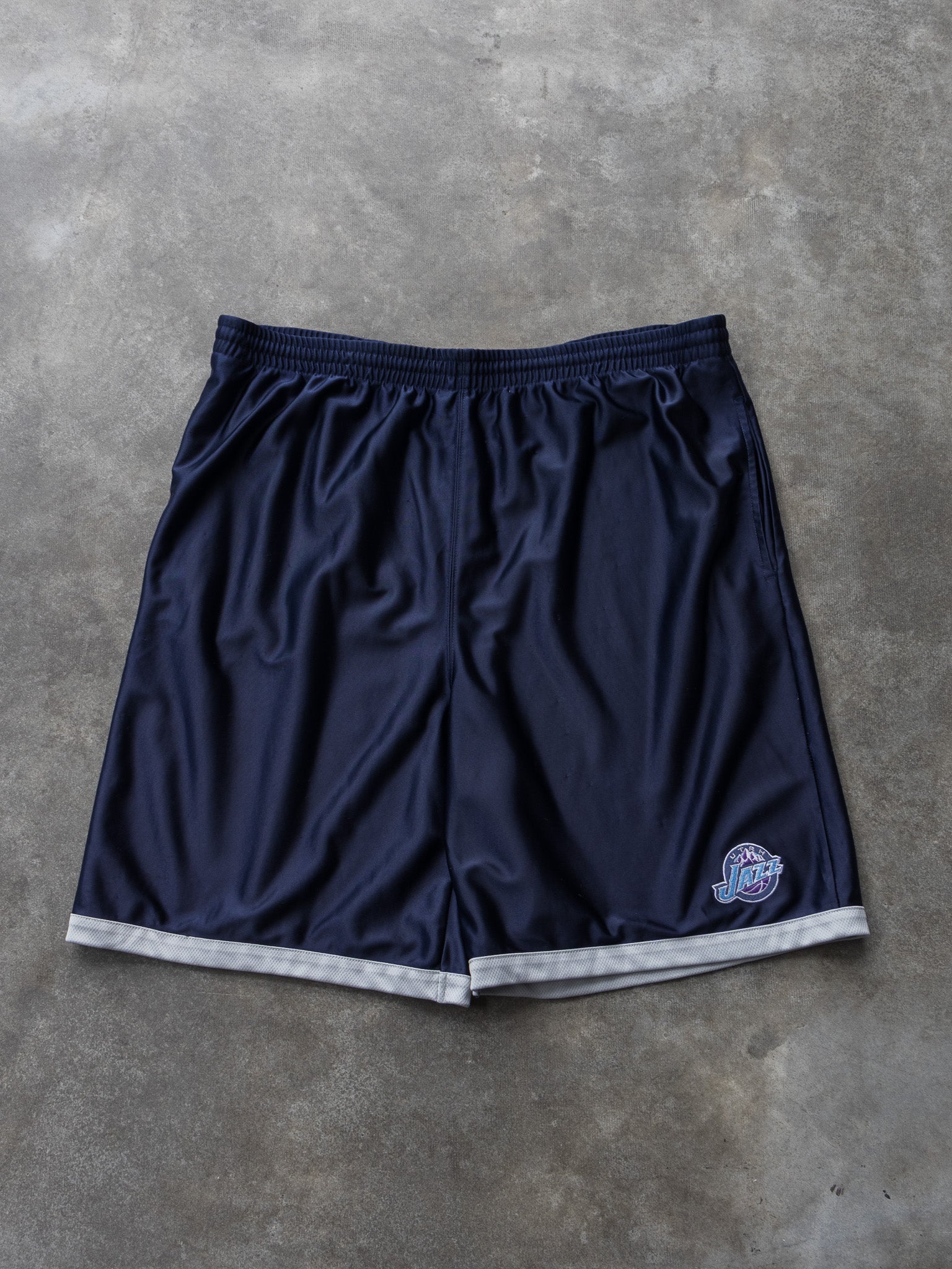 Vintage Utah Jazz NBA Basketball Shorts (XL)