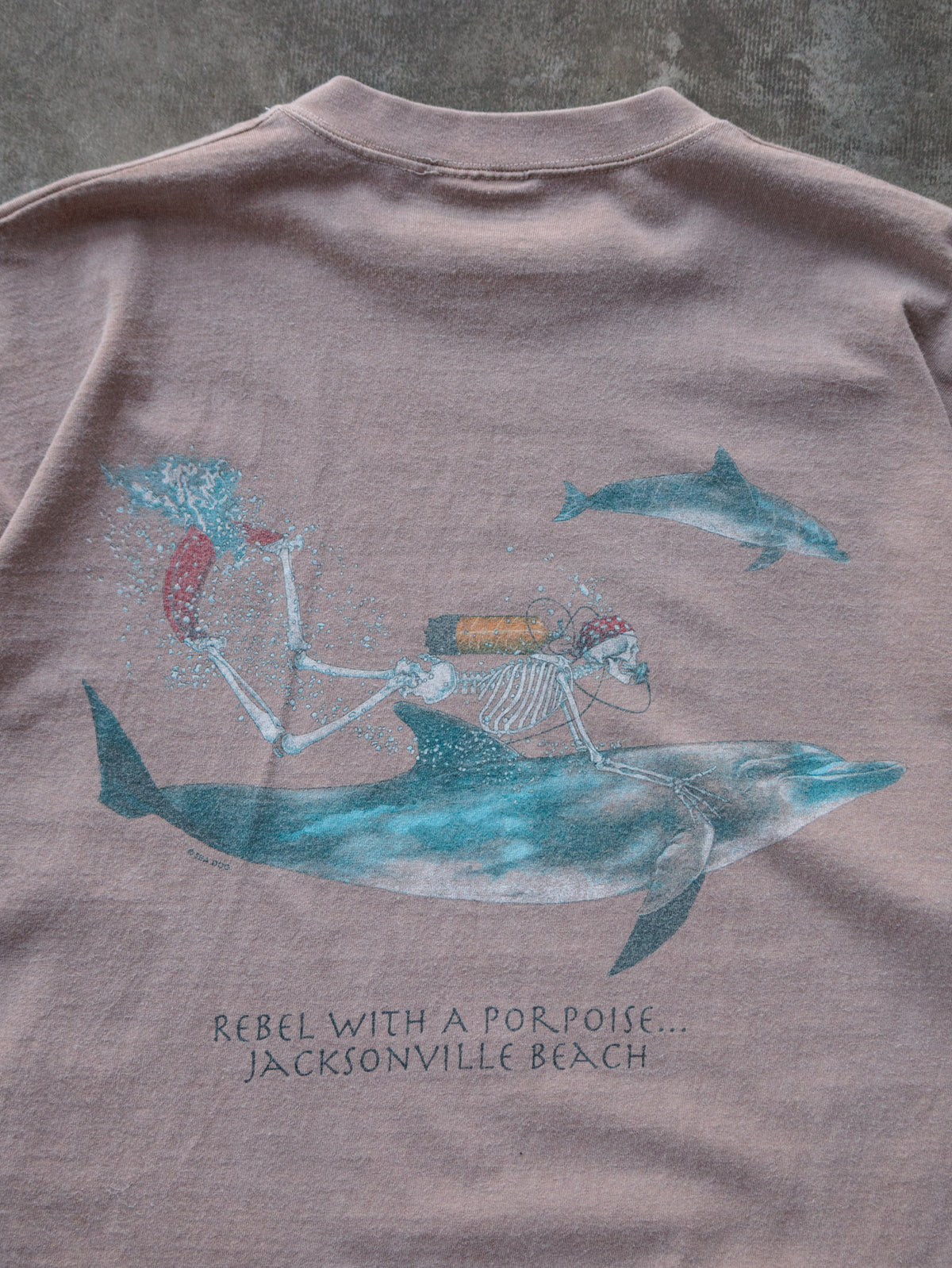Vintage 90s Pink Sea Dog Jacksonville Beach Dolphin Slogan Tee (XL)