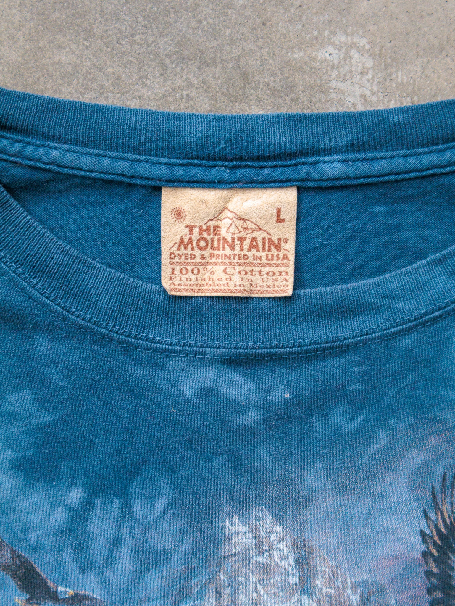 Vintage 2004 Blue Tie Dye American Eagle Graphic Tee (L)