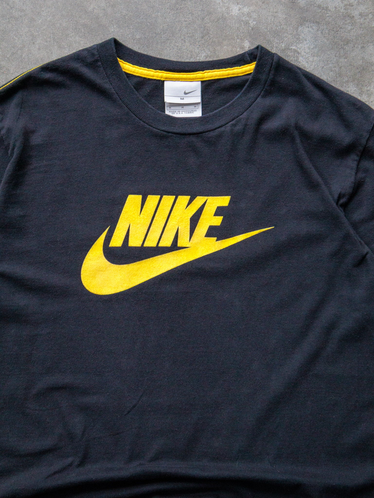 Vintage Black & Yellow Nike Logo Tee (M)