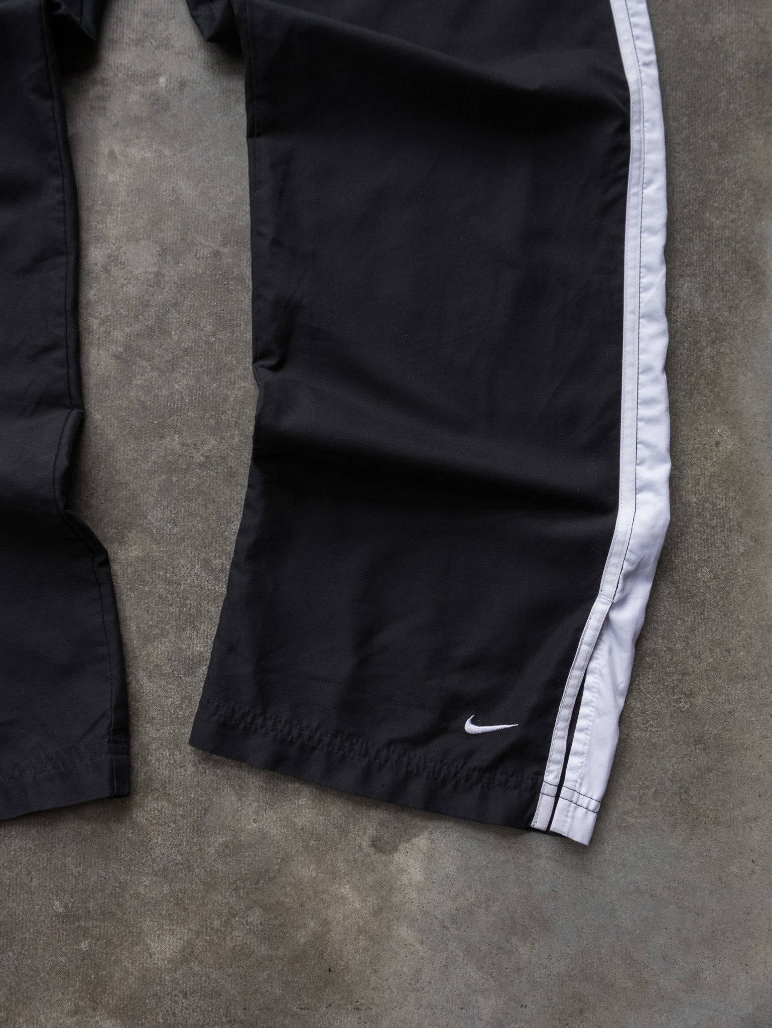 Vintage Black Nike Track Pants (L)