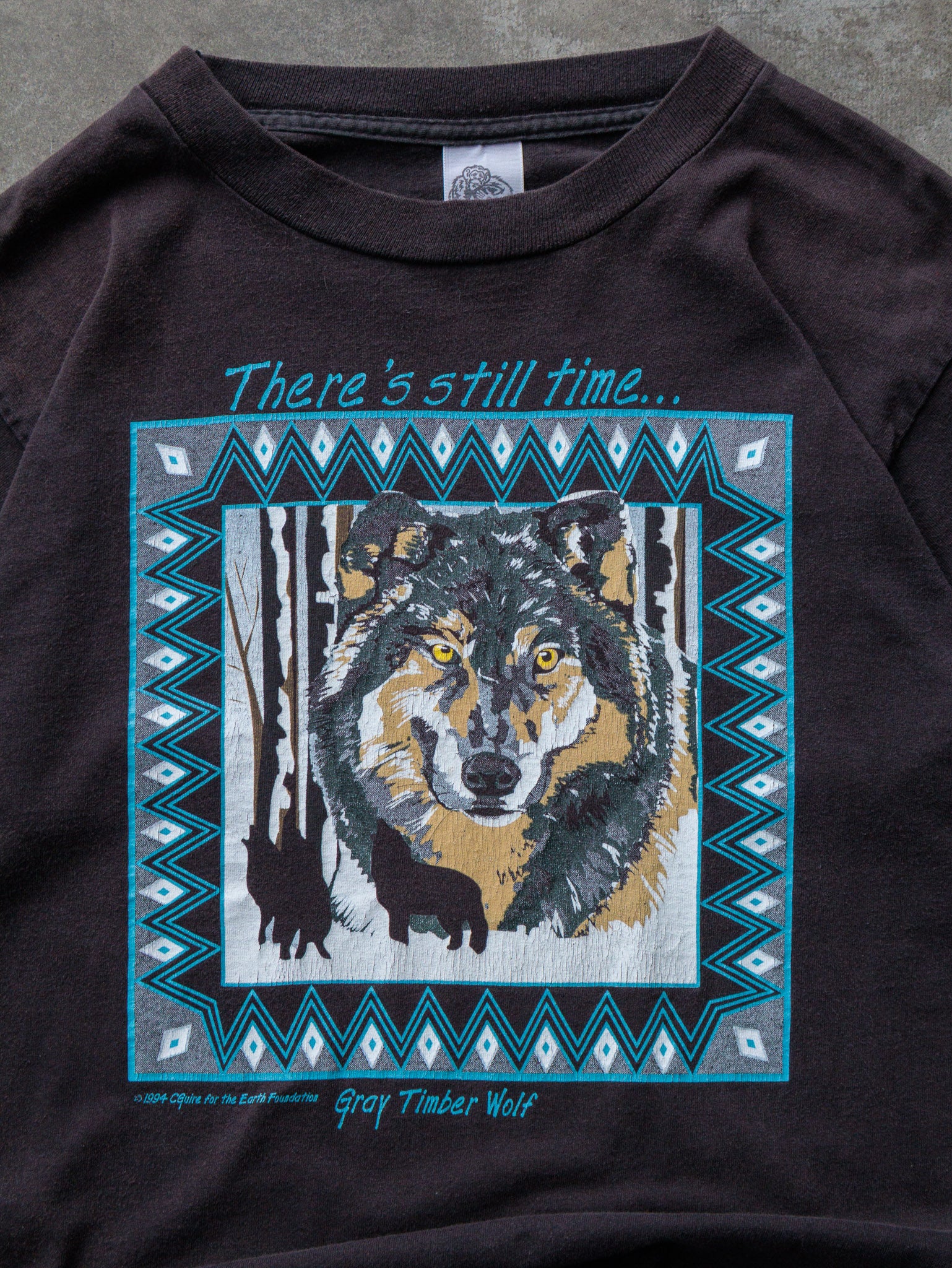 Vintage 1994 Gray Timber Wolf Graphic Tee (M)