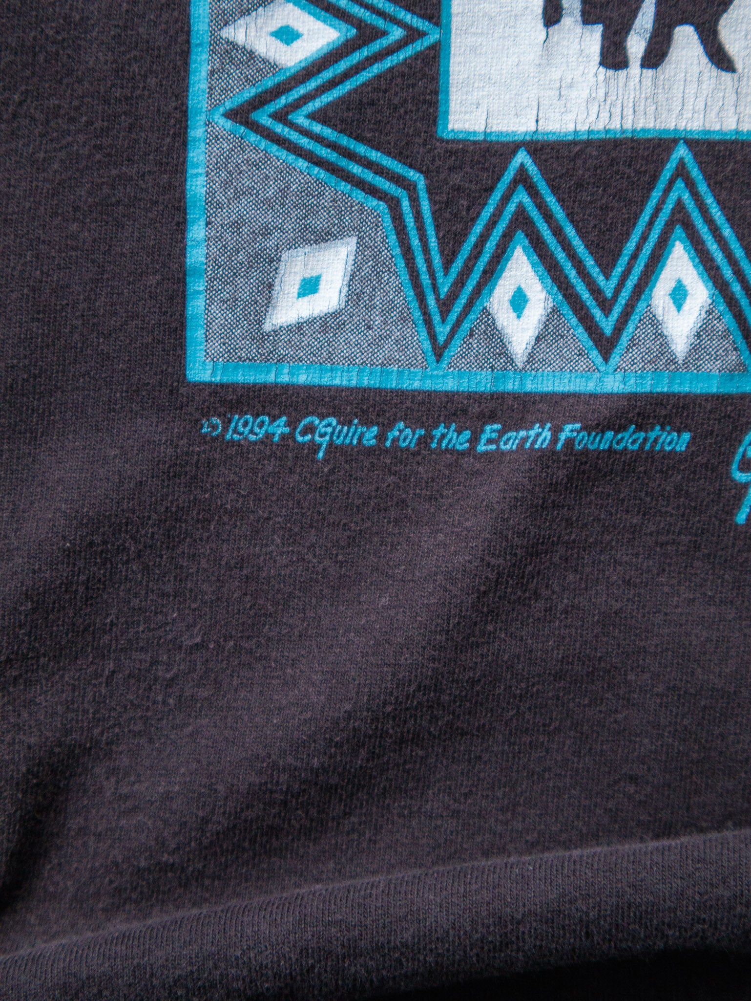 Vintage 1994 Gray Timber Wolf Graphic Tee (M)