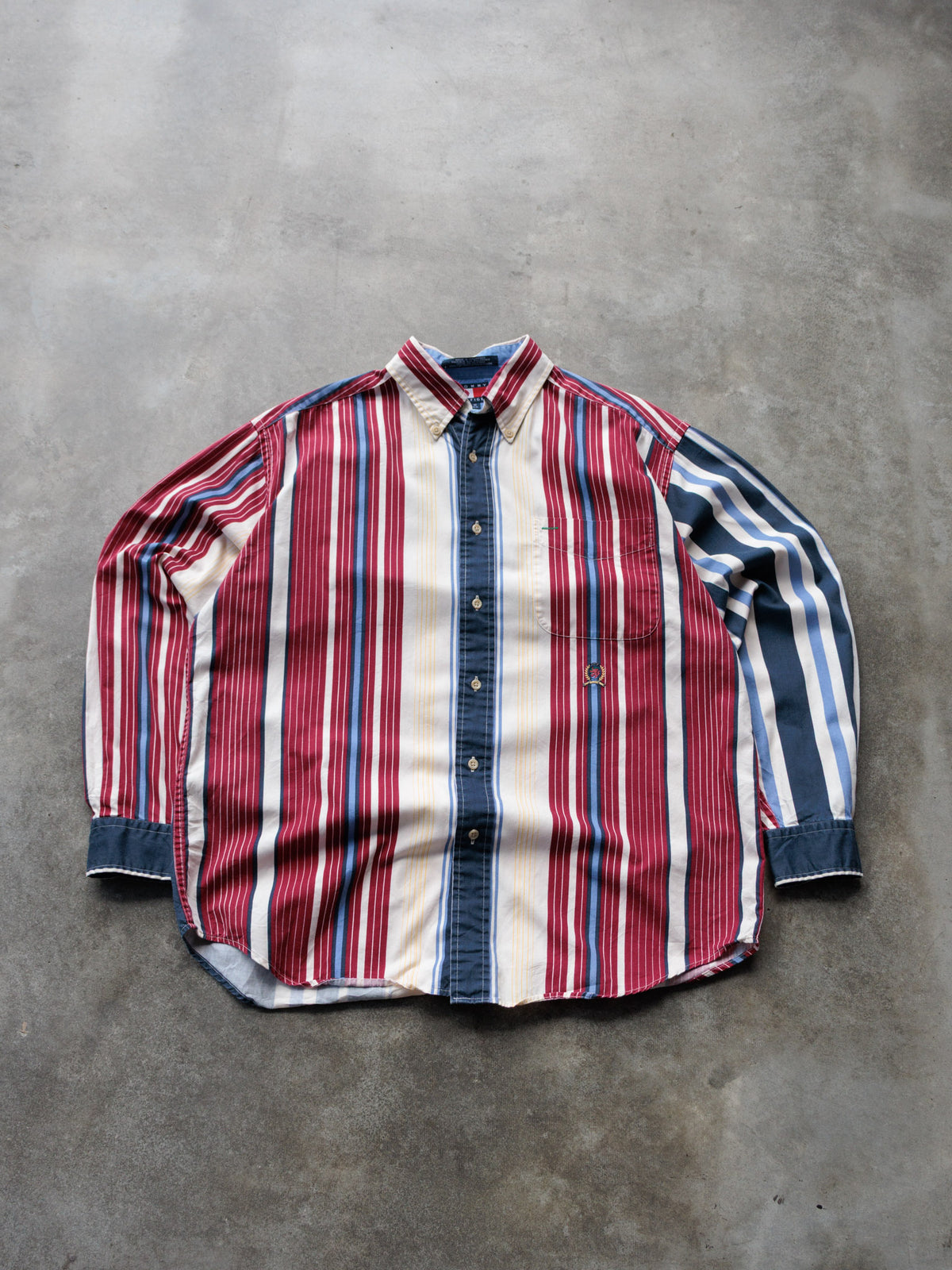 Vintage 90s Red Striped Tommy Hilfiger Shirt (M)