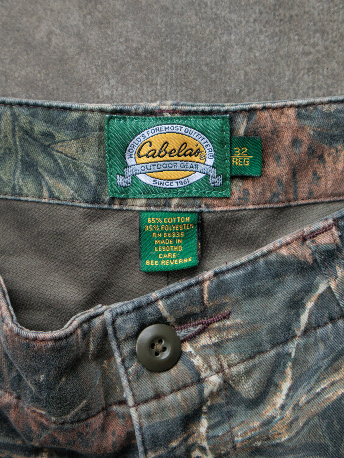 Vintage 00s Green Seclusion 3D Camo Cabela's Cargo Pants (W32)