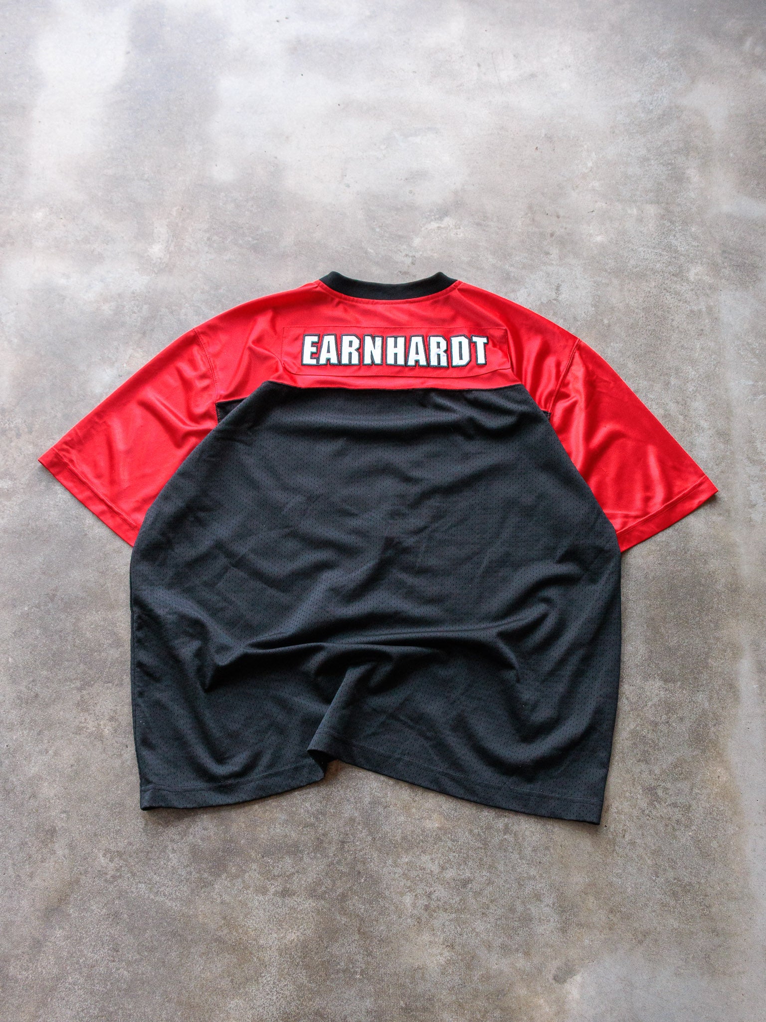 Vintage NASCAR Dale Earnhardt Jersey (L)