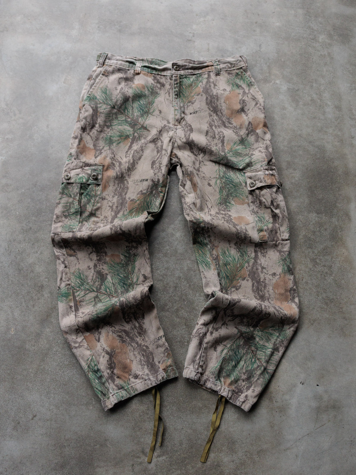 Vintage Brown Camo Natural Gear Flannel Cargo Pants (L)