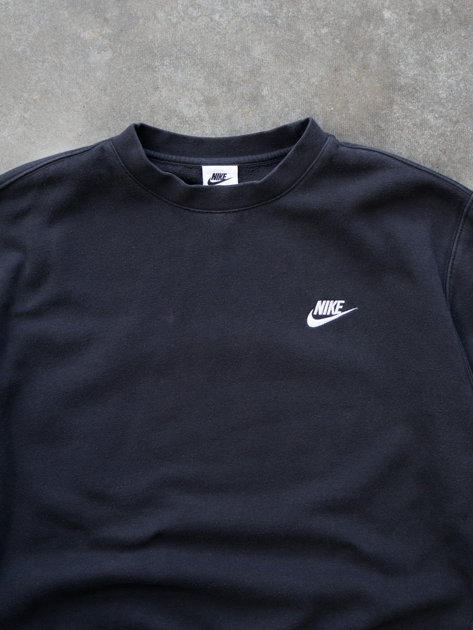 Vintage Black Nike Sweatshirt (L)