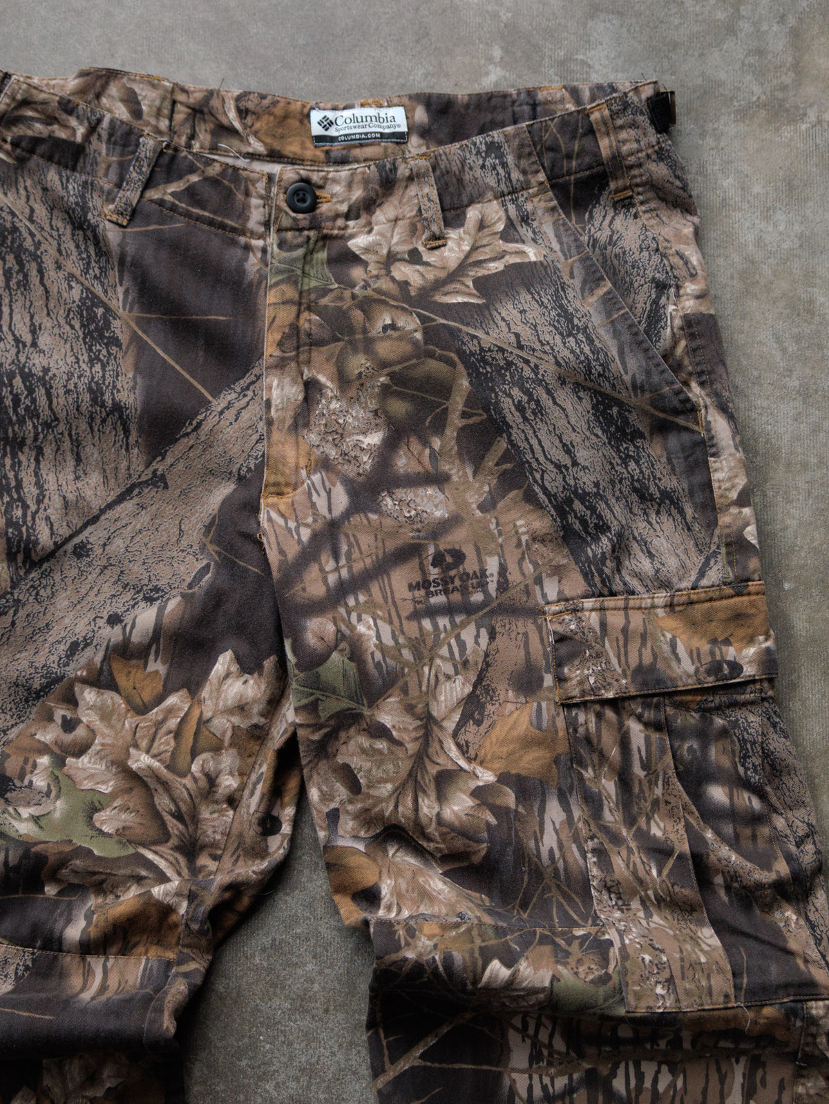 Vintage Brown Mossy Oak Camo Columbia Cargo Pants (W34)