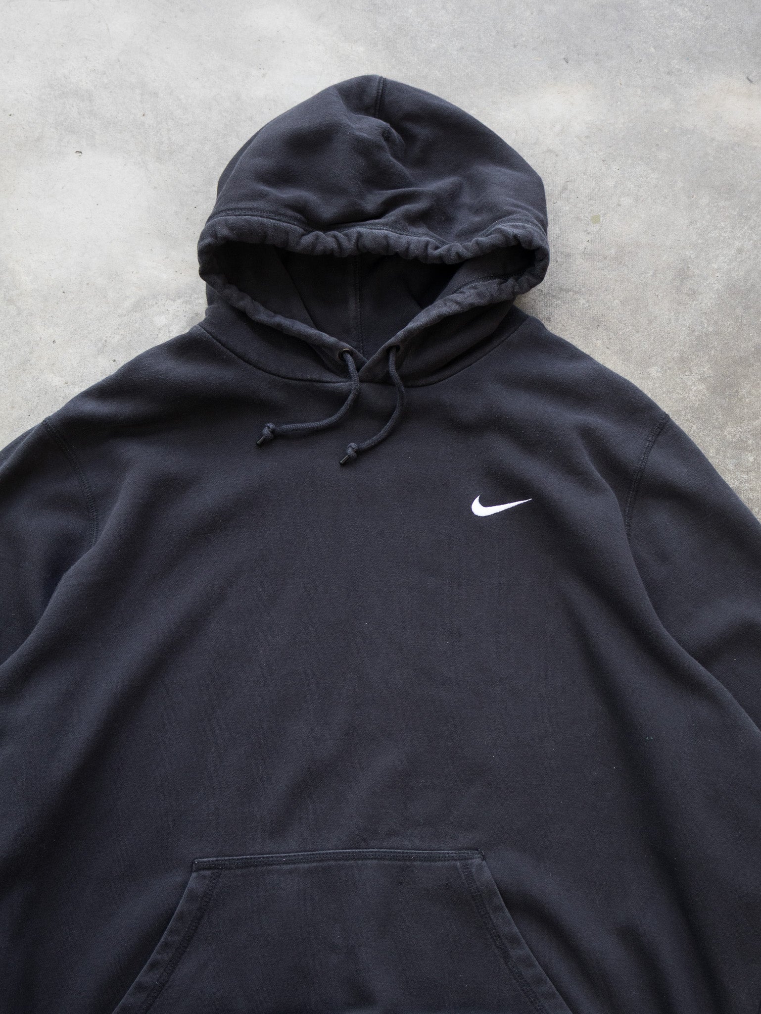 Vintage Black Nike Hoodie (2XL)