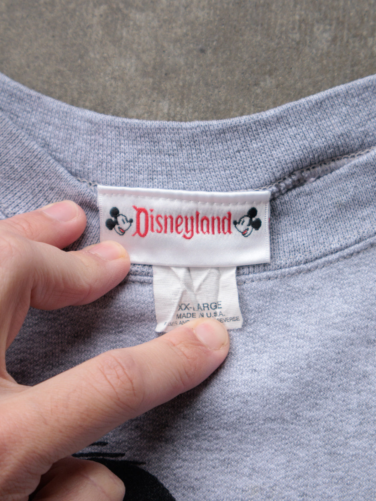 Vintage 90s Grey Disneyland Mickey Mouse Sweatshirt (2XL)