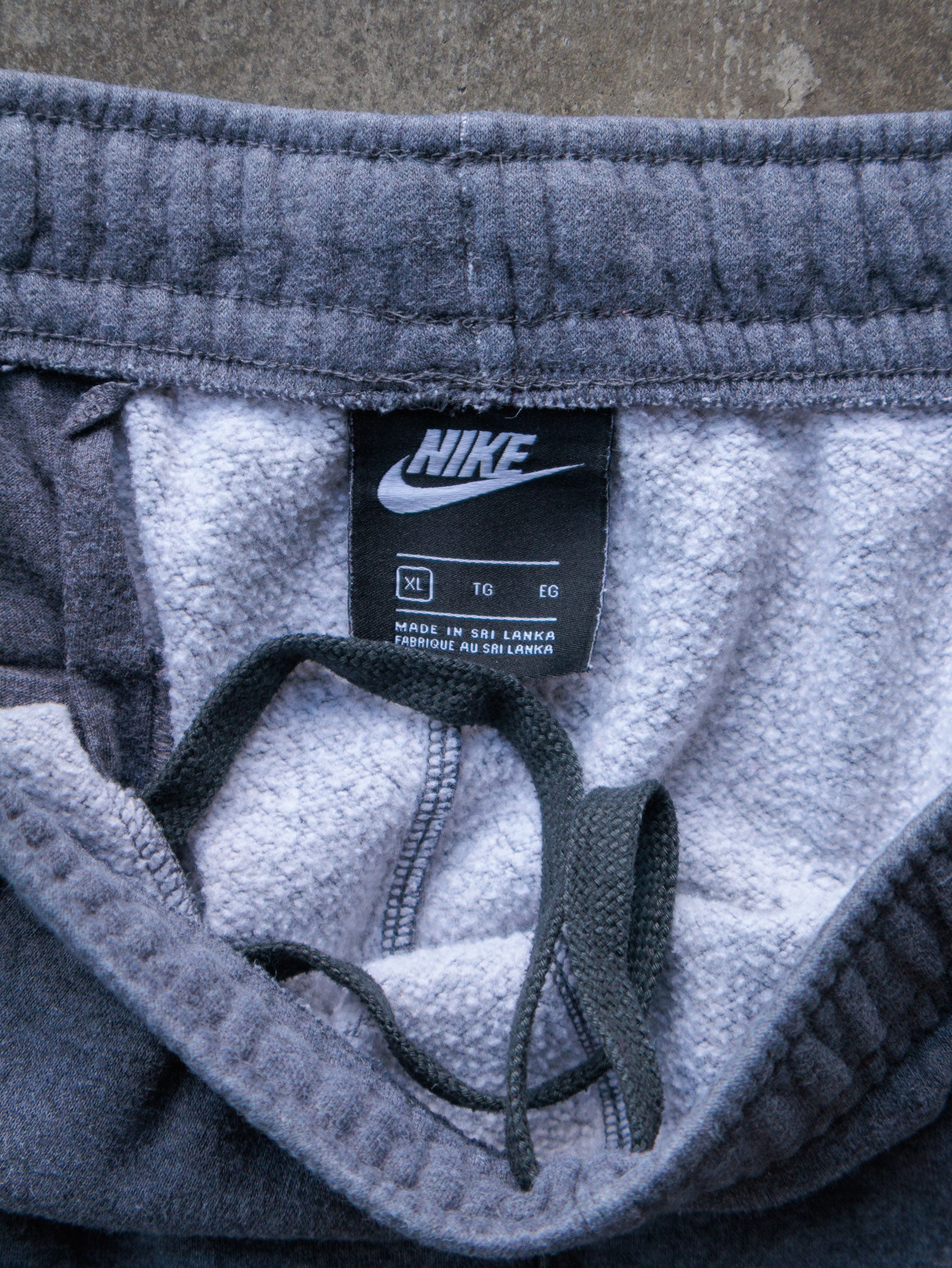 Vintage Grey Nike Sweatpants (XL)