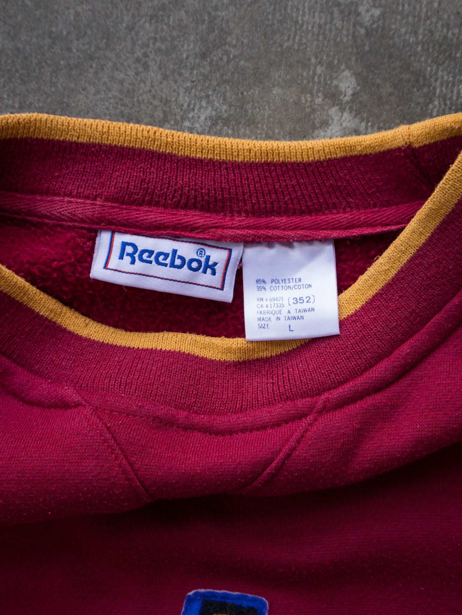 Vintage Reebok Spellout Sweatshirt (L)