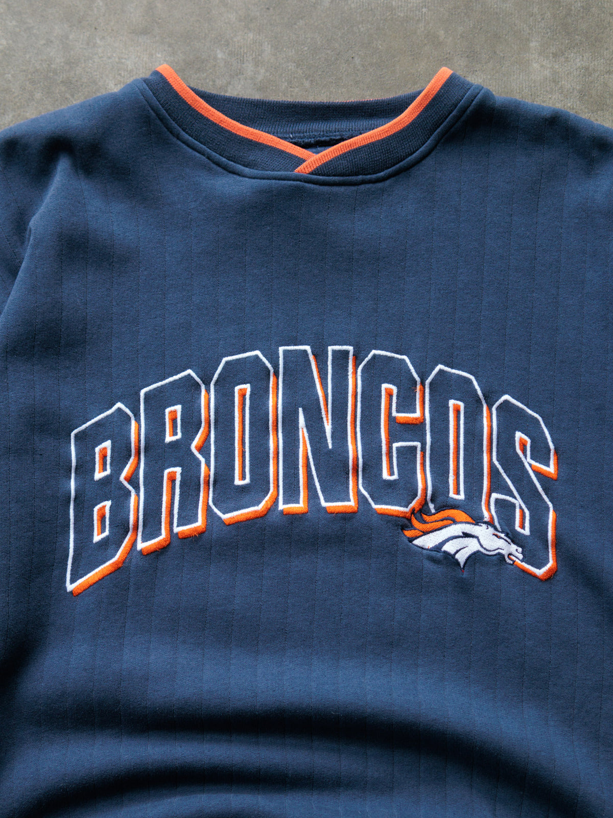 Vintage 90s Navy Starter Denver Broncos Sweatshirt (L)