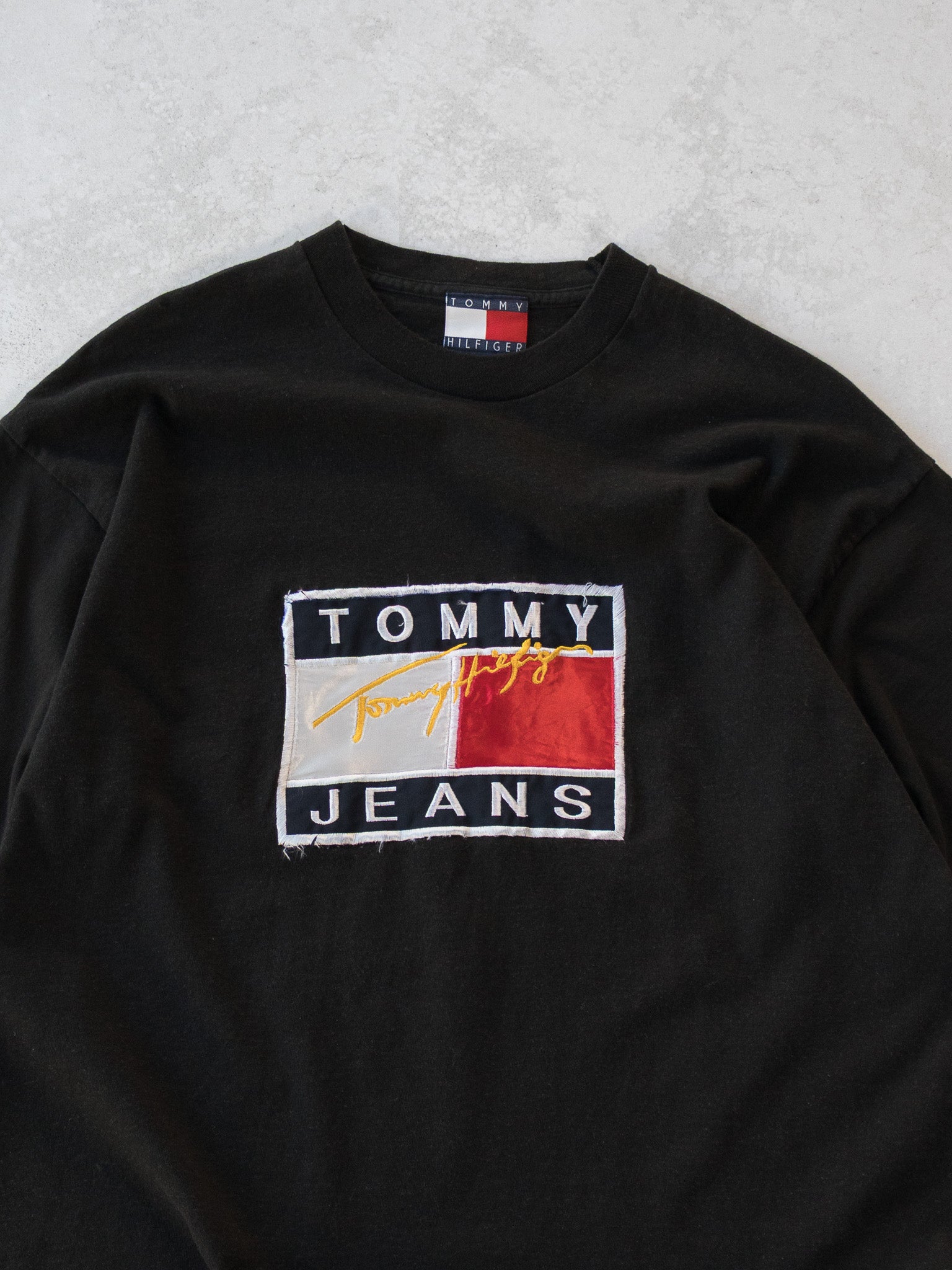 Vintage Tommy Jeans Tee (2XL)